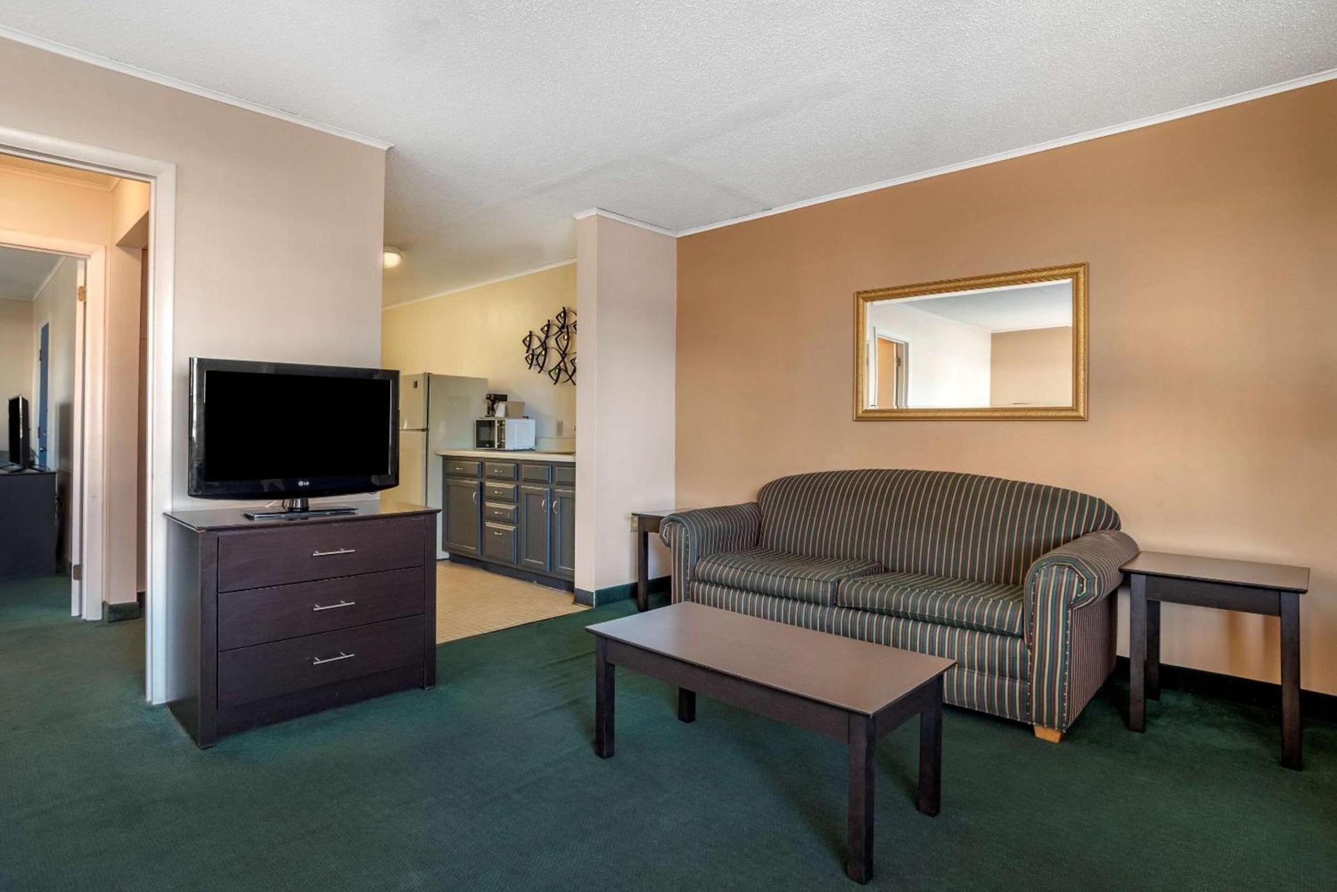 Rodeway Inn & Suites Rehoboth Beach photo 20