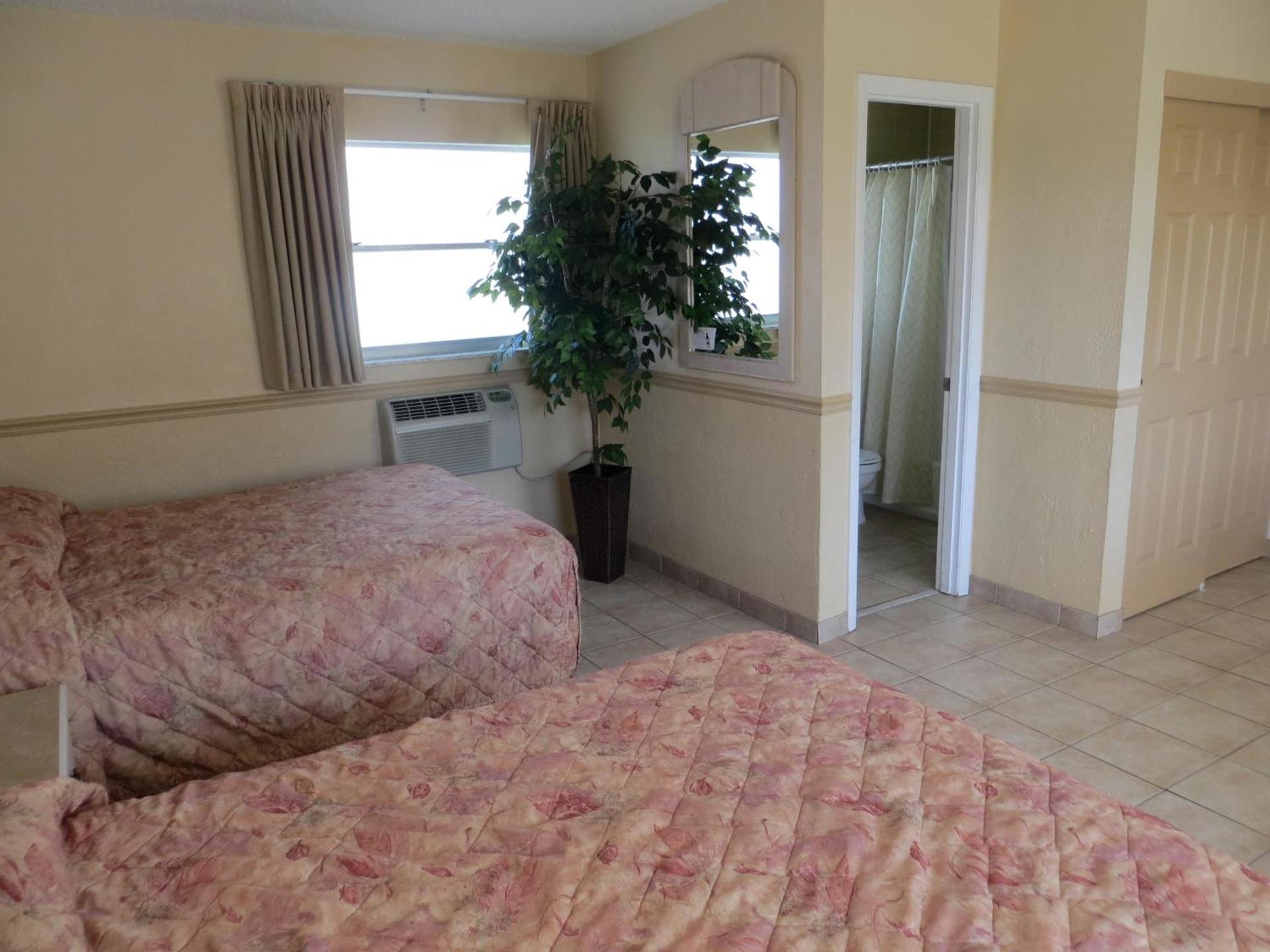 Sand Castle Motel photo 52