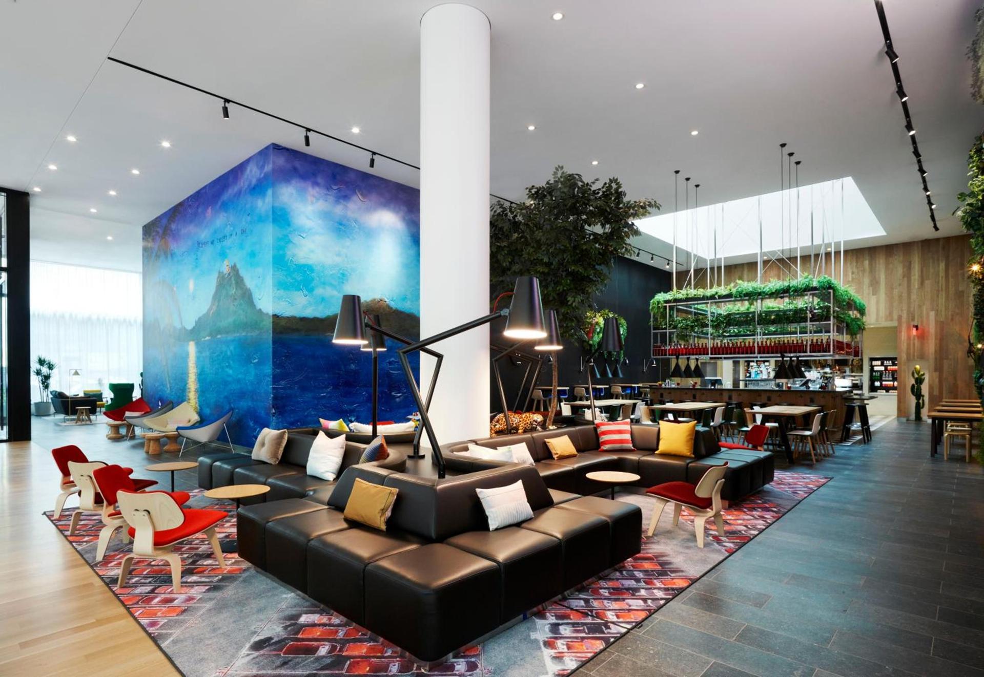 citizenM Los Angeles Downtown photo 2