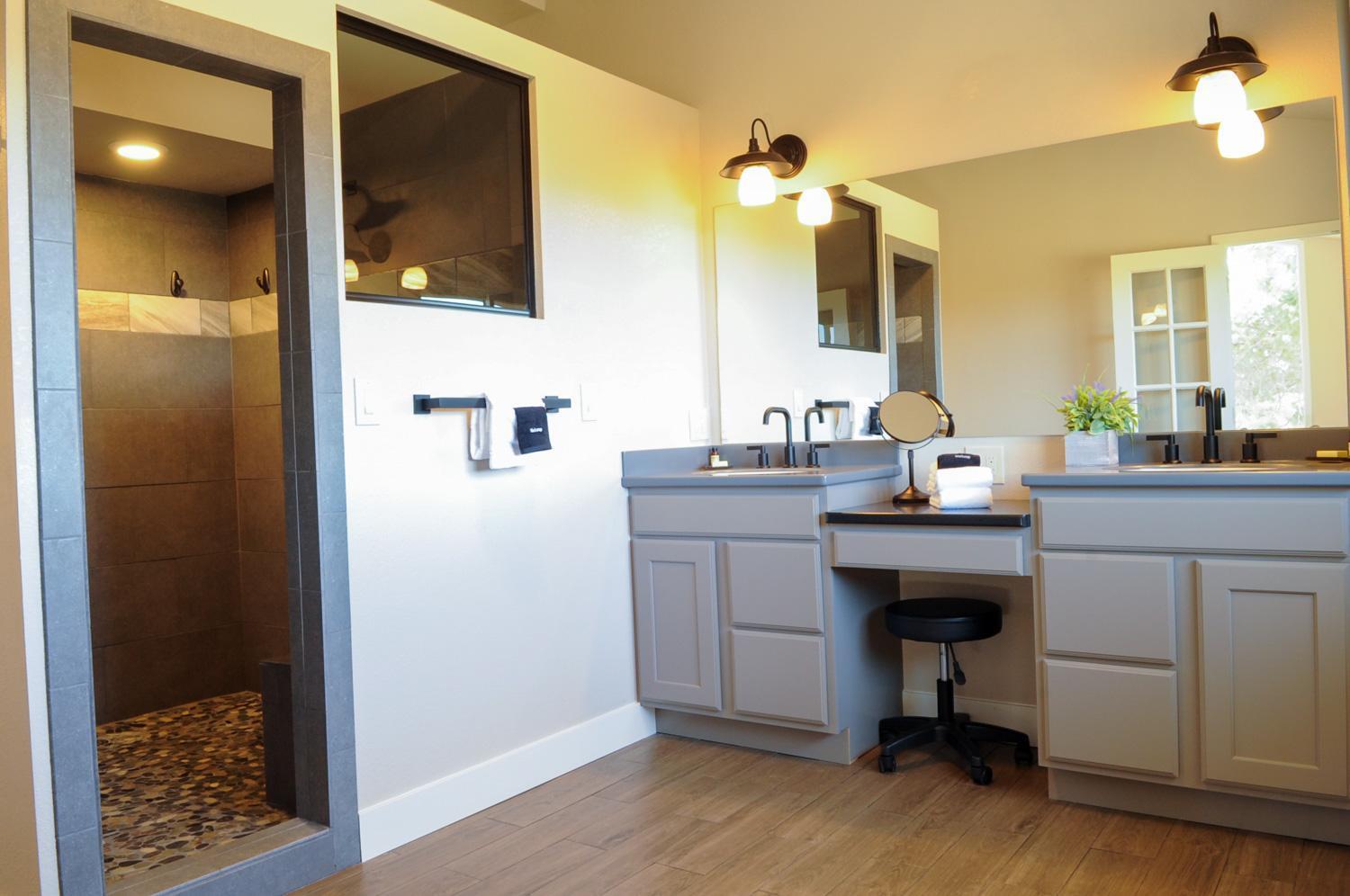 Royal Gorge Cabins photo 41