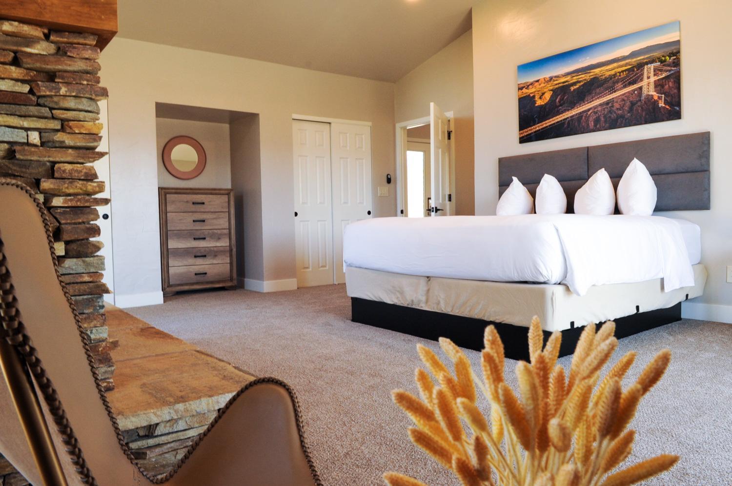 Royal Gorge Cabins photo 61