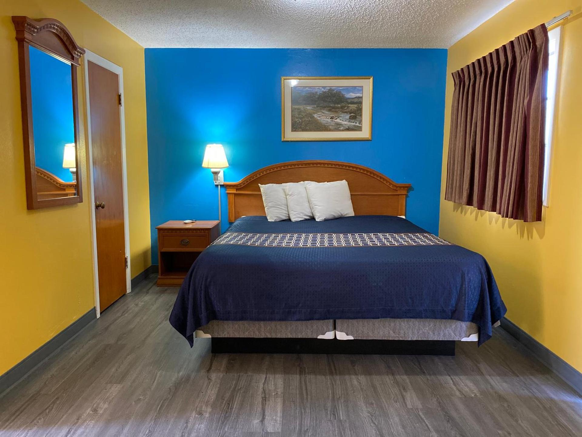 Western Skies Motel photo 8