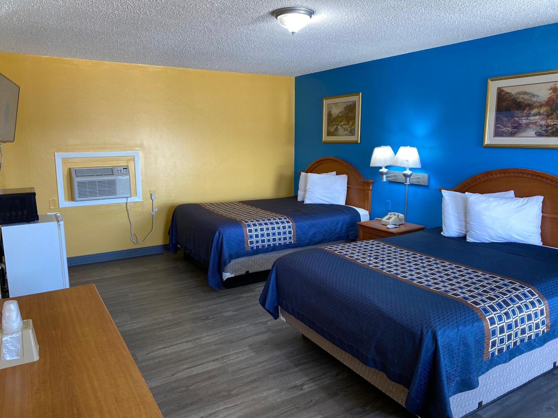 Western Skies Motel photo 4