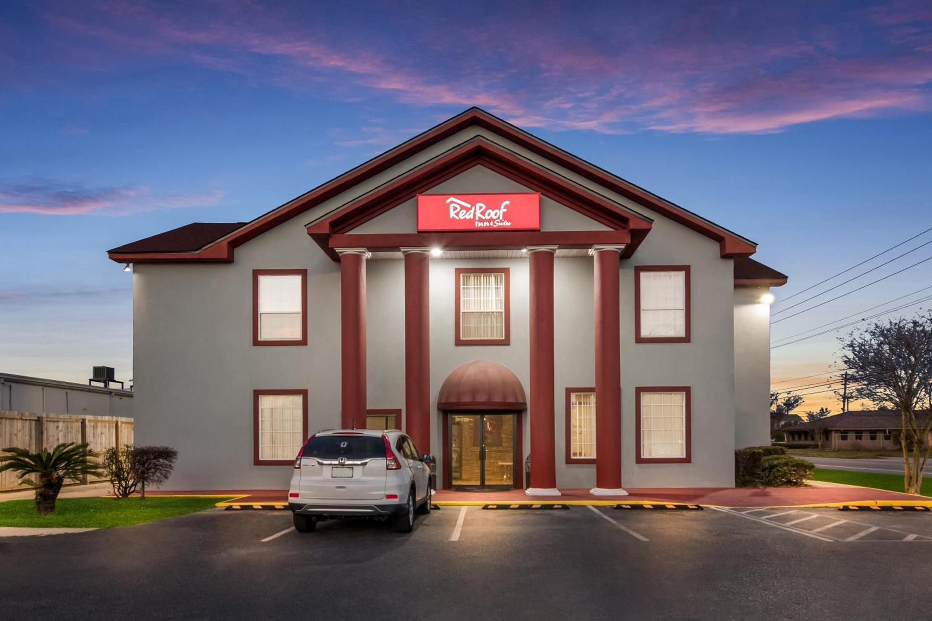 Red Roof Inn & Suites Pensacola-NAS Corry photo 3