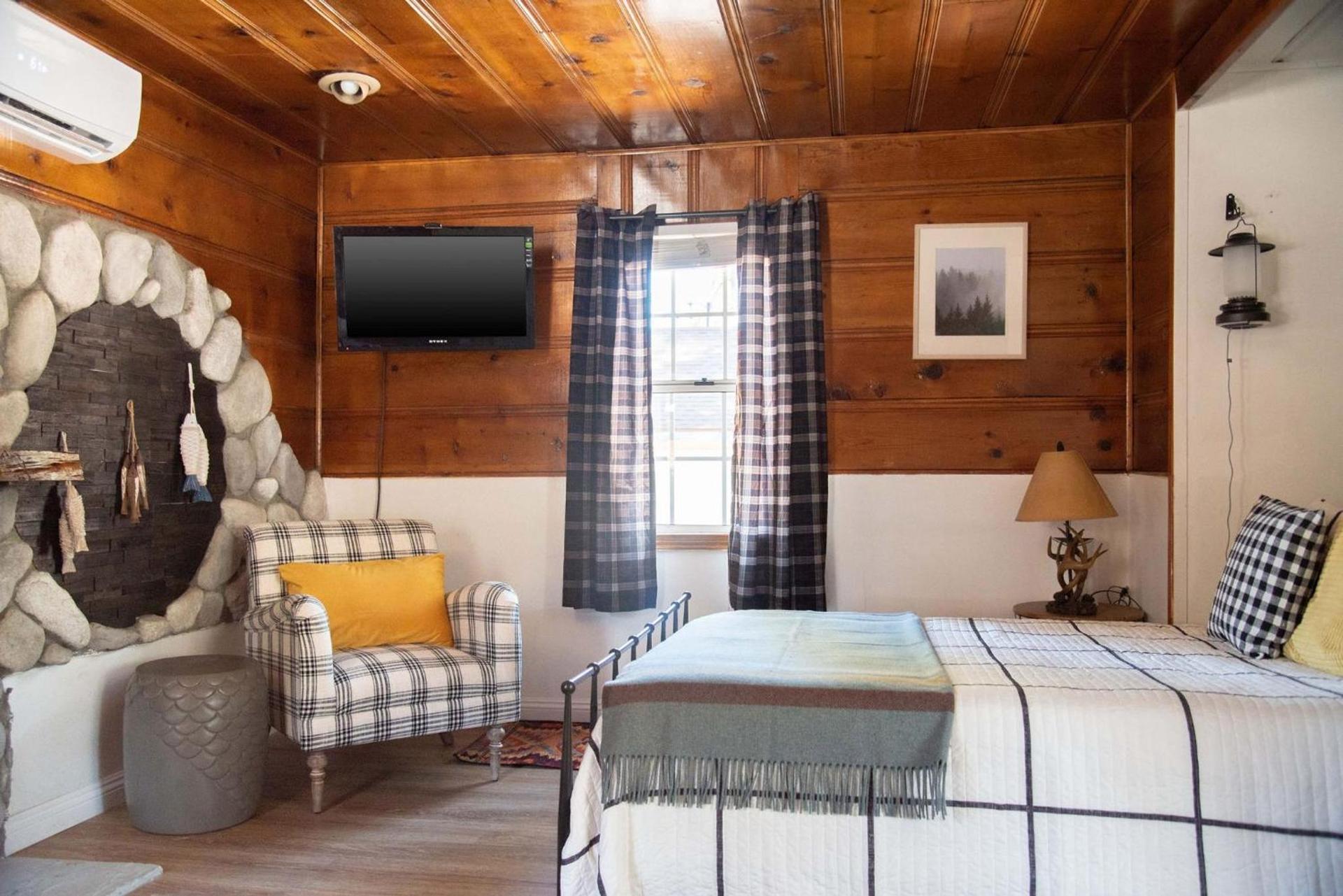 Lakewood Cabins photo 8
