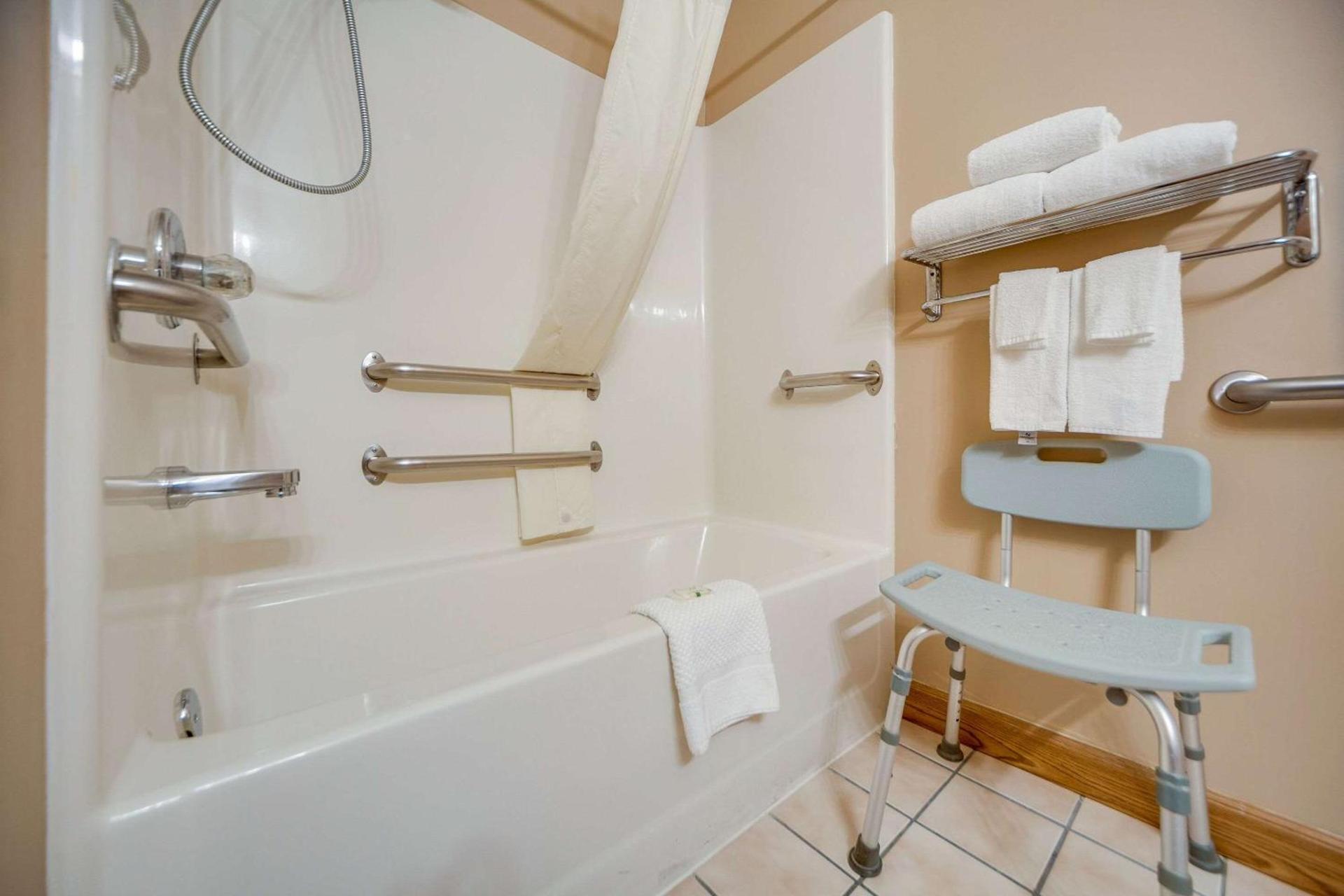 Quality Inn Hastings photo 6