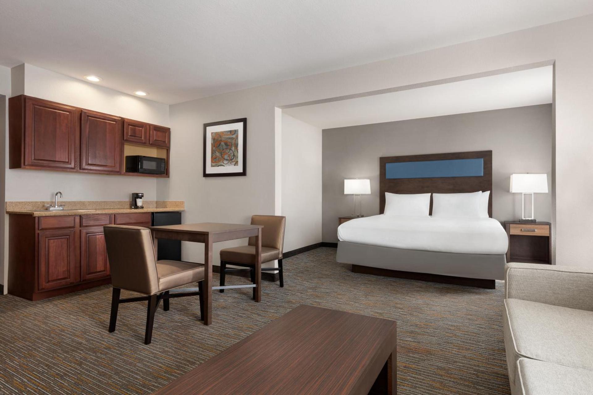 Wingate By Wyndham Southport photo 61