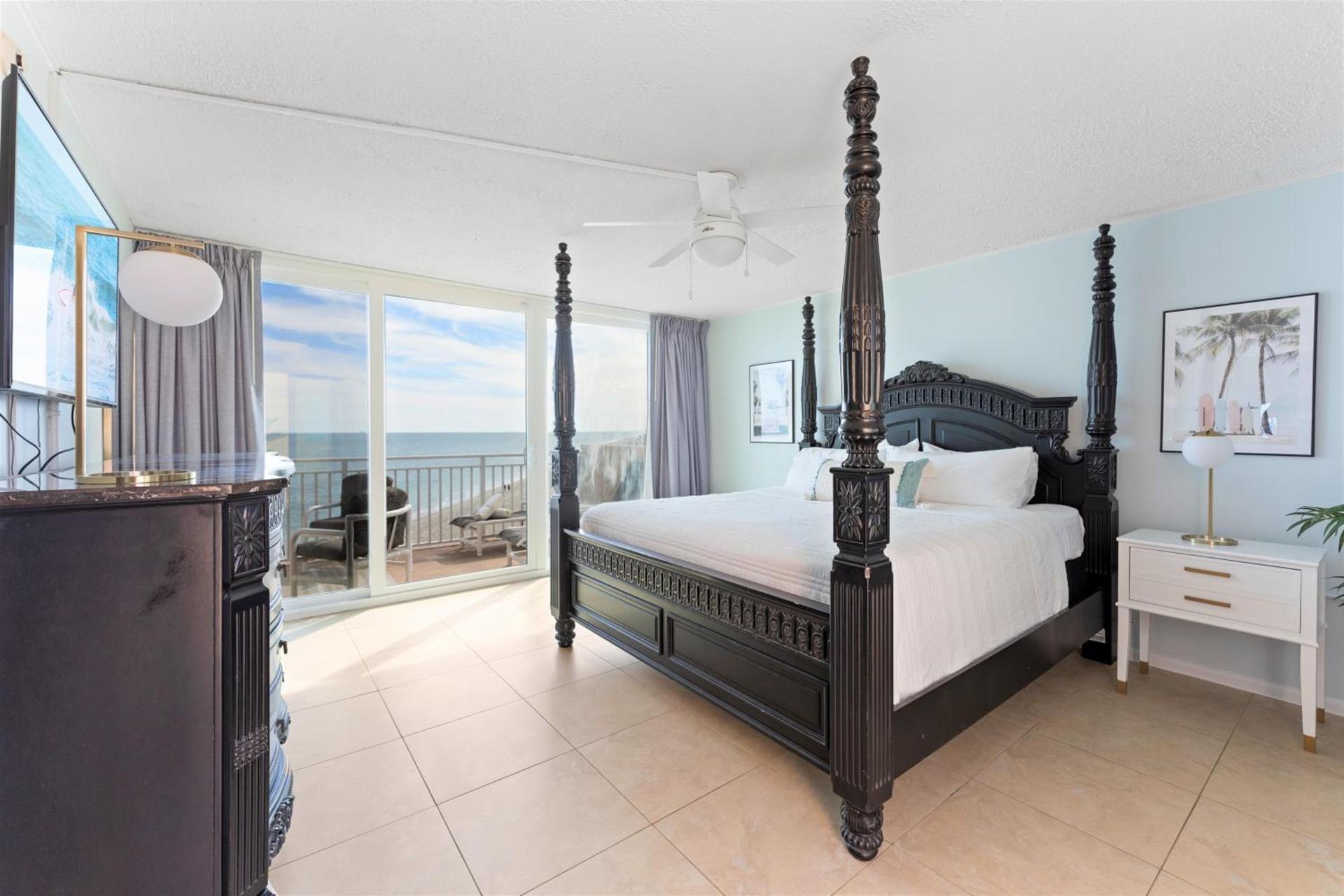 Paradise Beach Club - Oceanfront and Penthouse photo 77