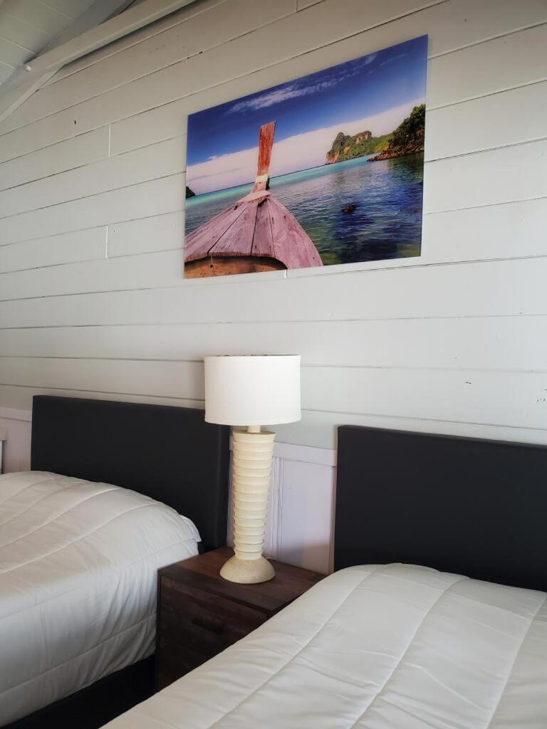 Hollywood Gardens Inn & Suites photo 16
