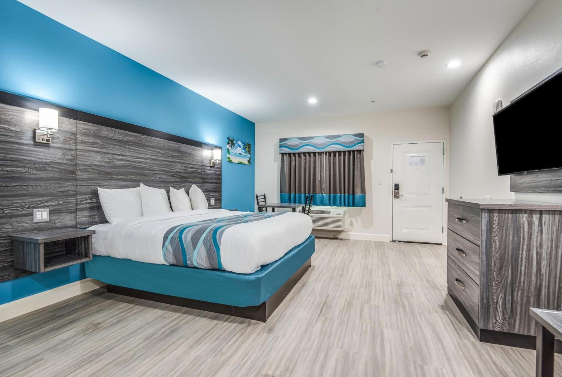 Americas Best Value Inn & Suites Houston at Hwy 6 photo 21