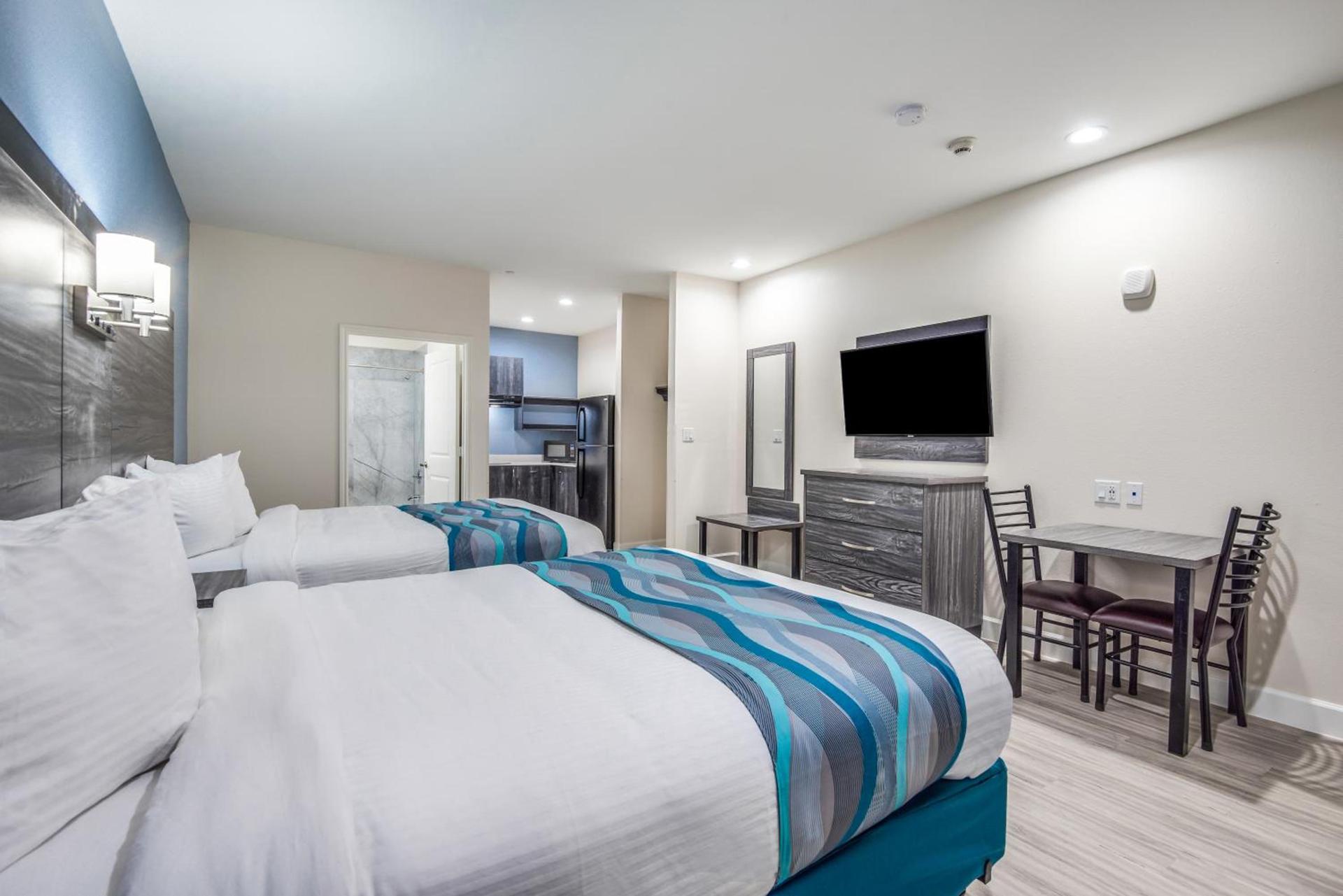 Americas Best Value Inn & Suites Houston at Hwy 6 photo 16