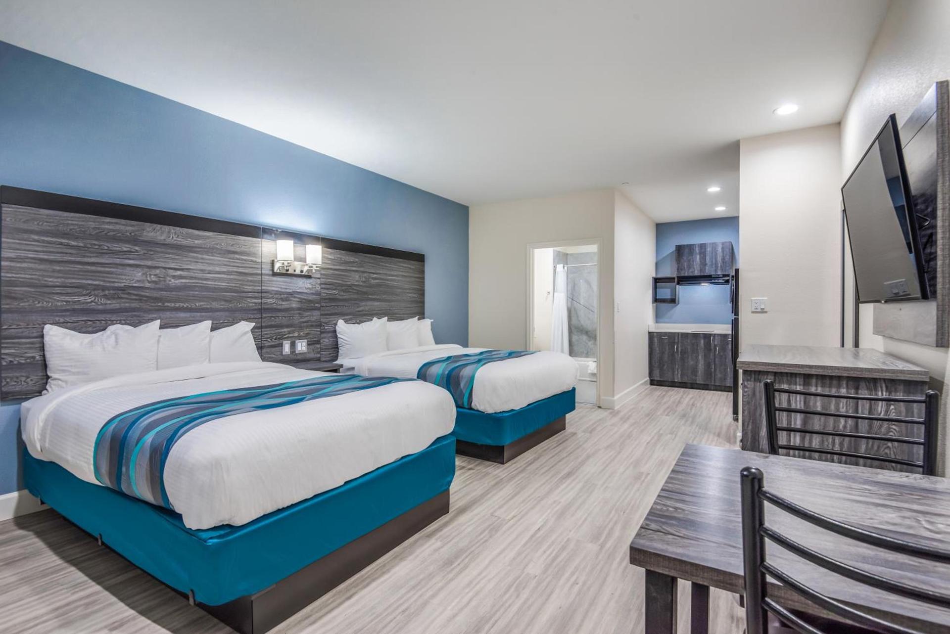 Americas Best Value Inn & Suites Houston at Hwy 6 photo 2