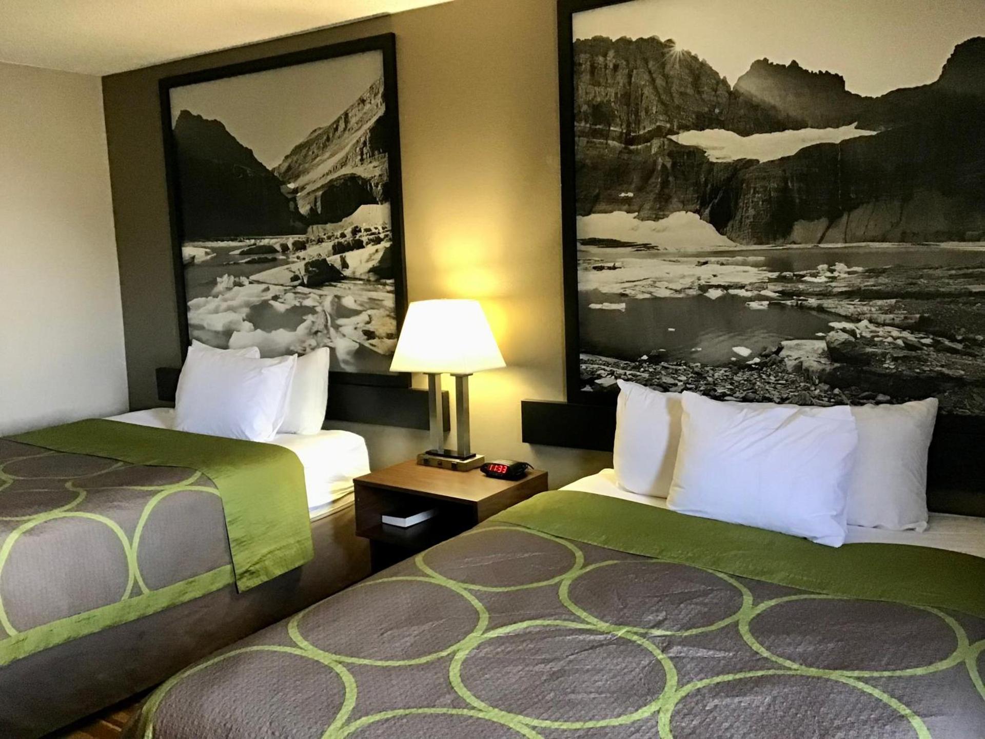 Super 8 by Wyndham Helena photo 28