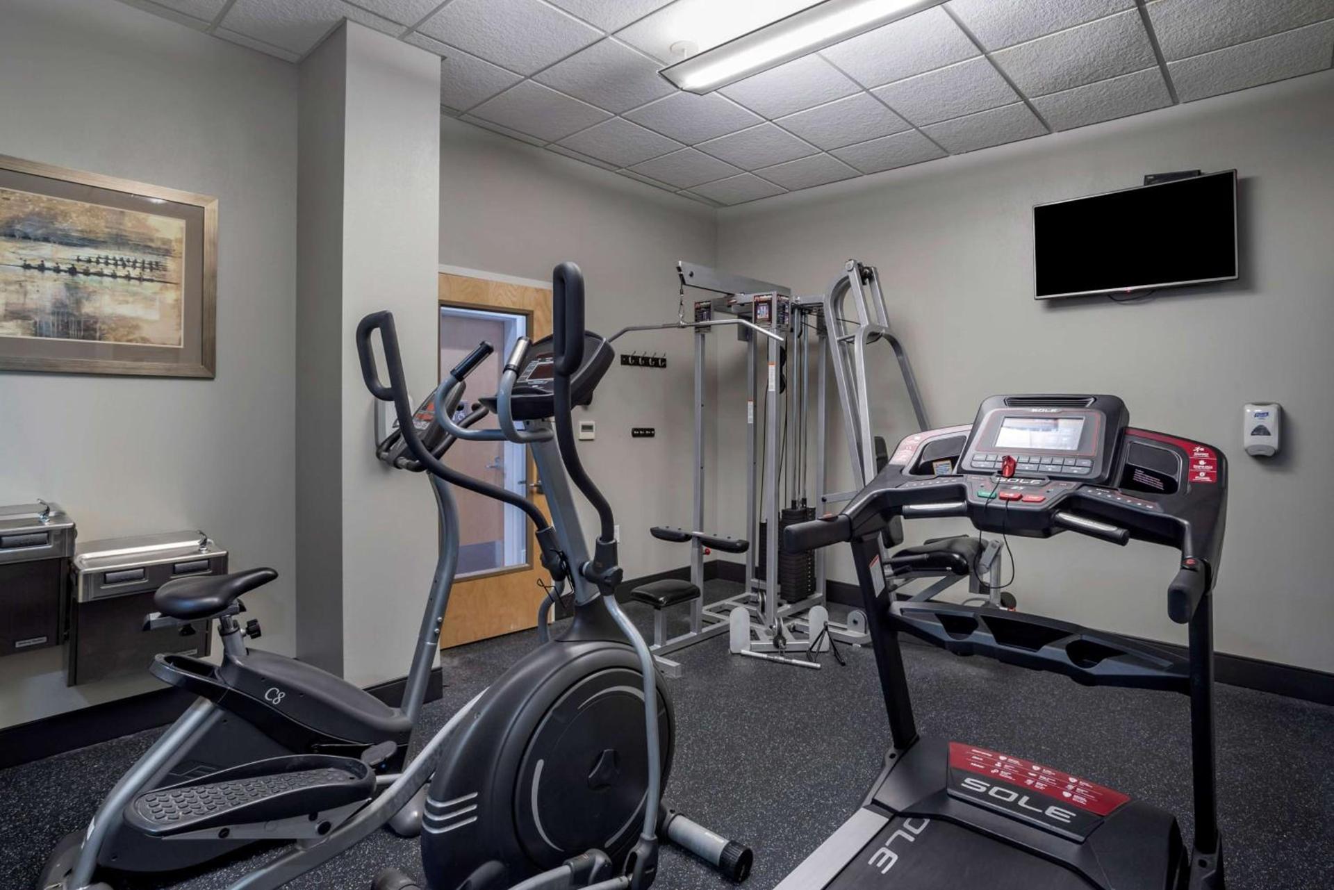 Best Western Plus Philadelphia Airport South - at Widener University photo 20