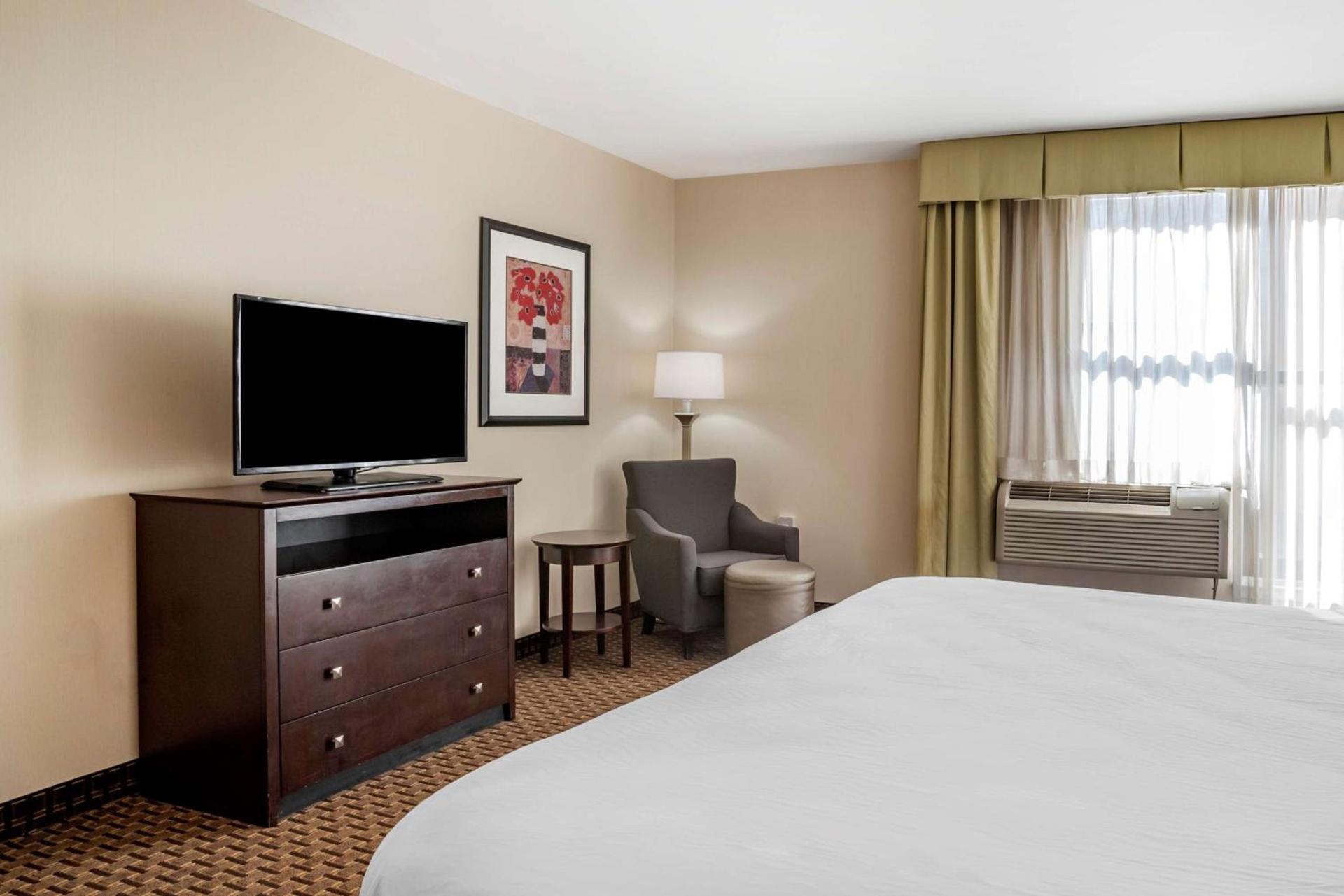 Best Western Plus Philadelphia Airport South - at Widener University photo 24