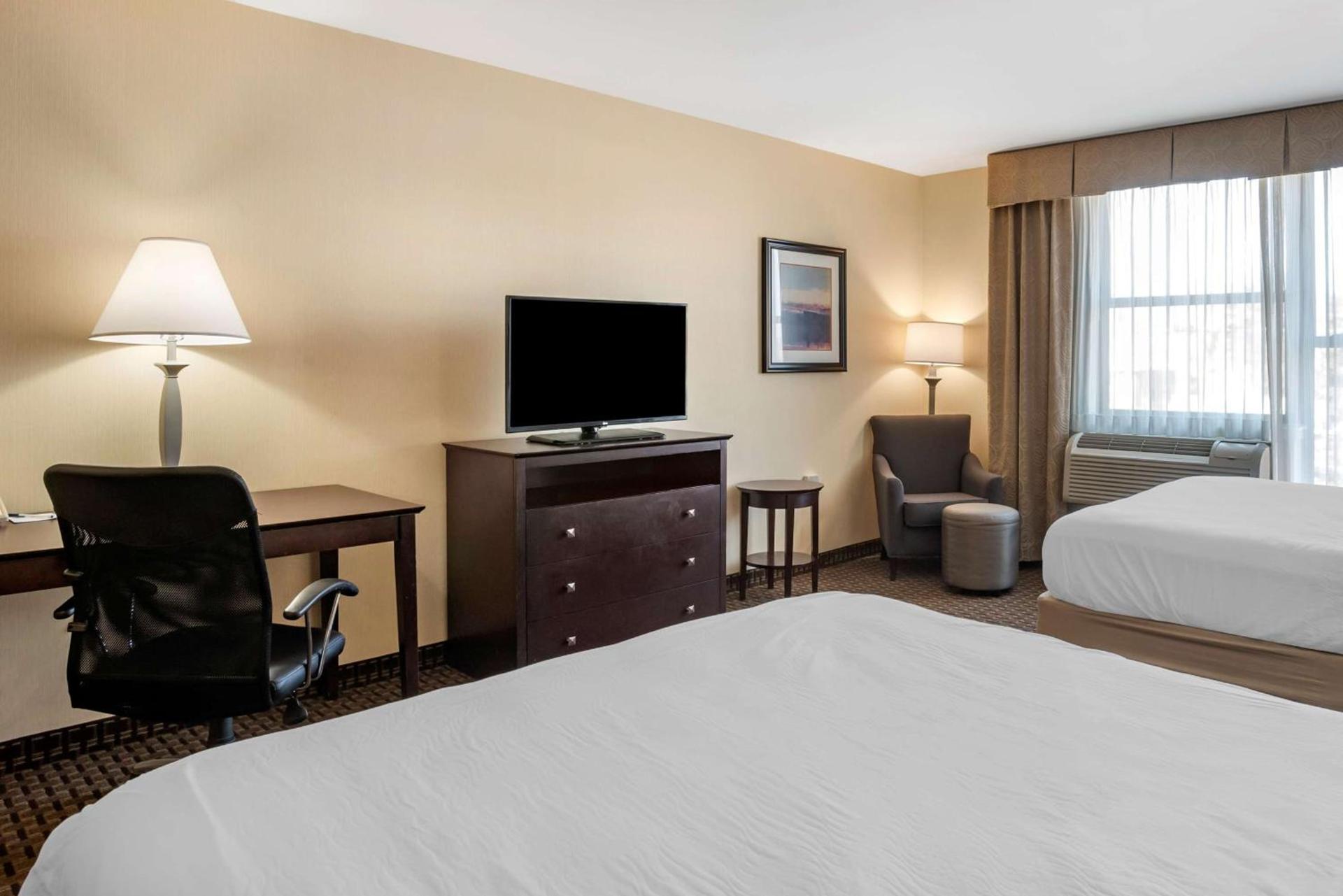 Best Western Plus Philadelphia Airport South - at Widener University photo 28
