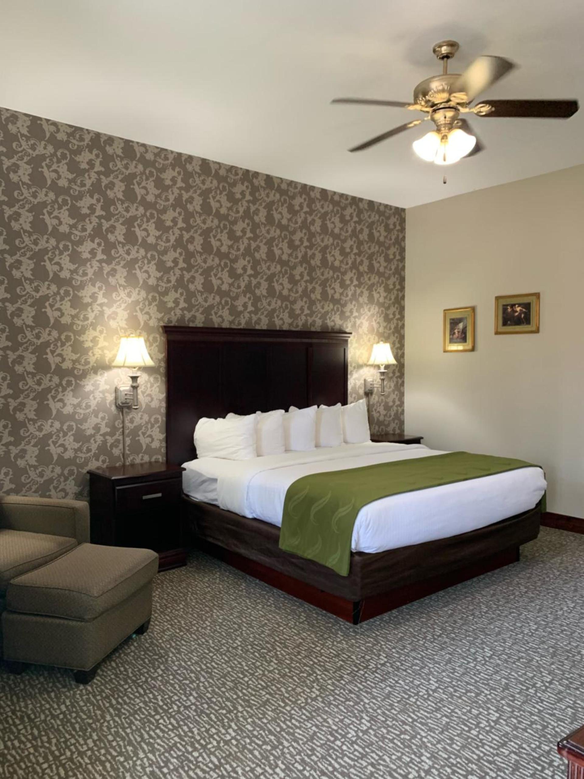 Quality Inn Eureka Springs South photo 16