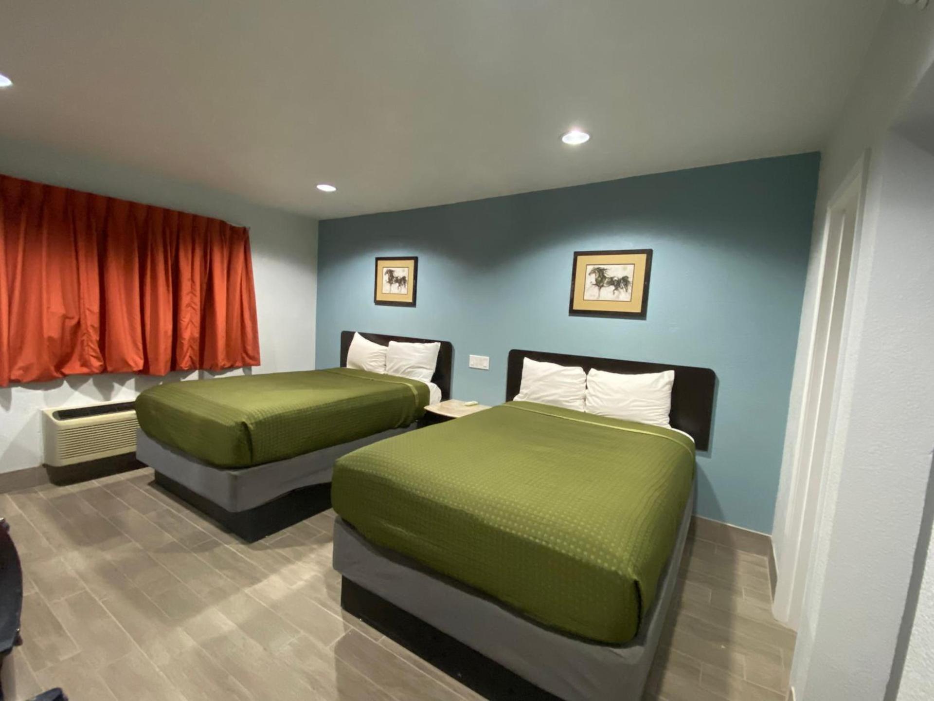Executive Inn photo 8