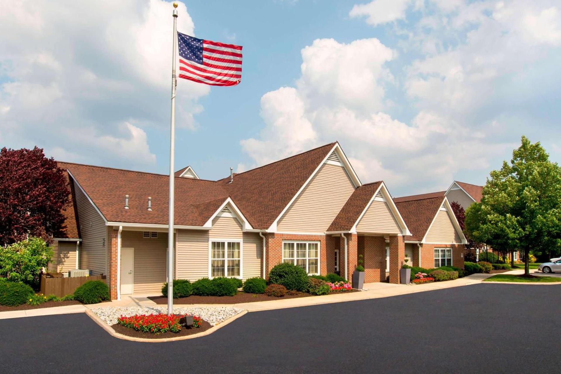 Sonesta ES Suites Allentown Bethlehem Airport photo 1