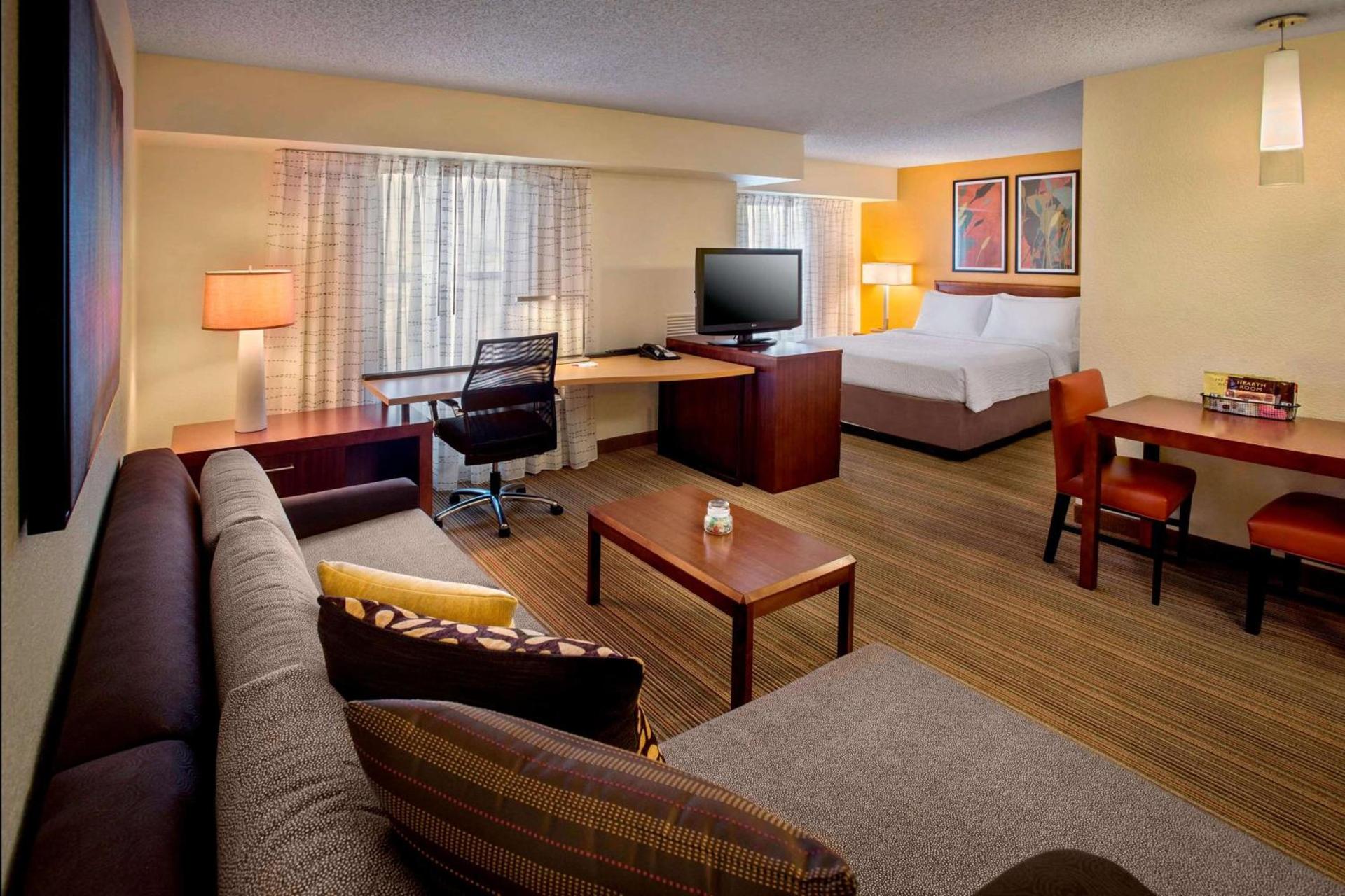 Sonesta ES Suites Allentown Bethlehem Airport photo 12