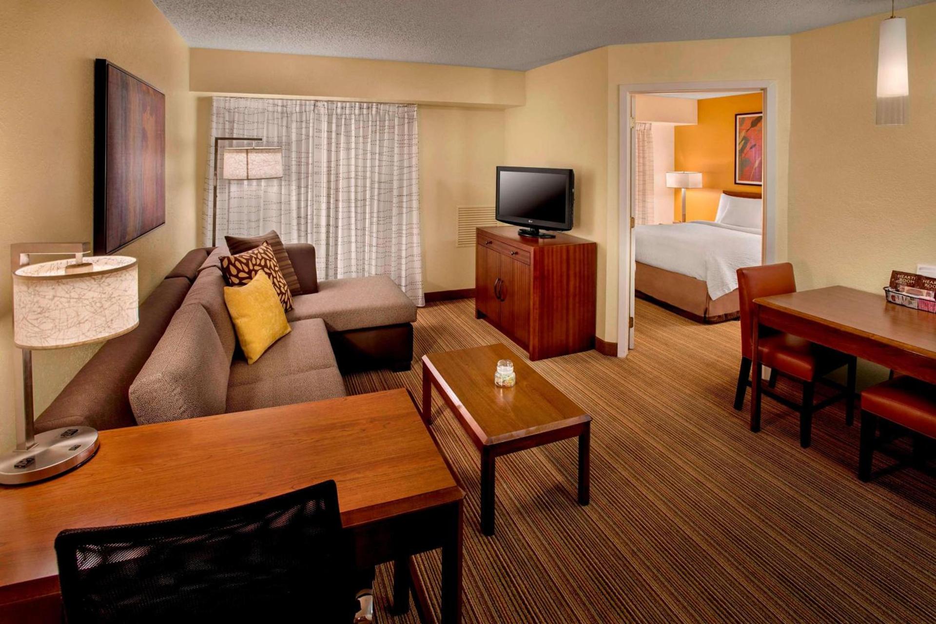 Sonesta ES Suites Allentown Bethlehem Airport photo 2