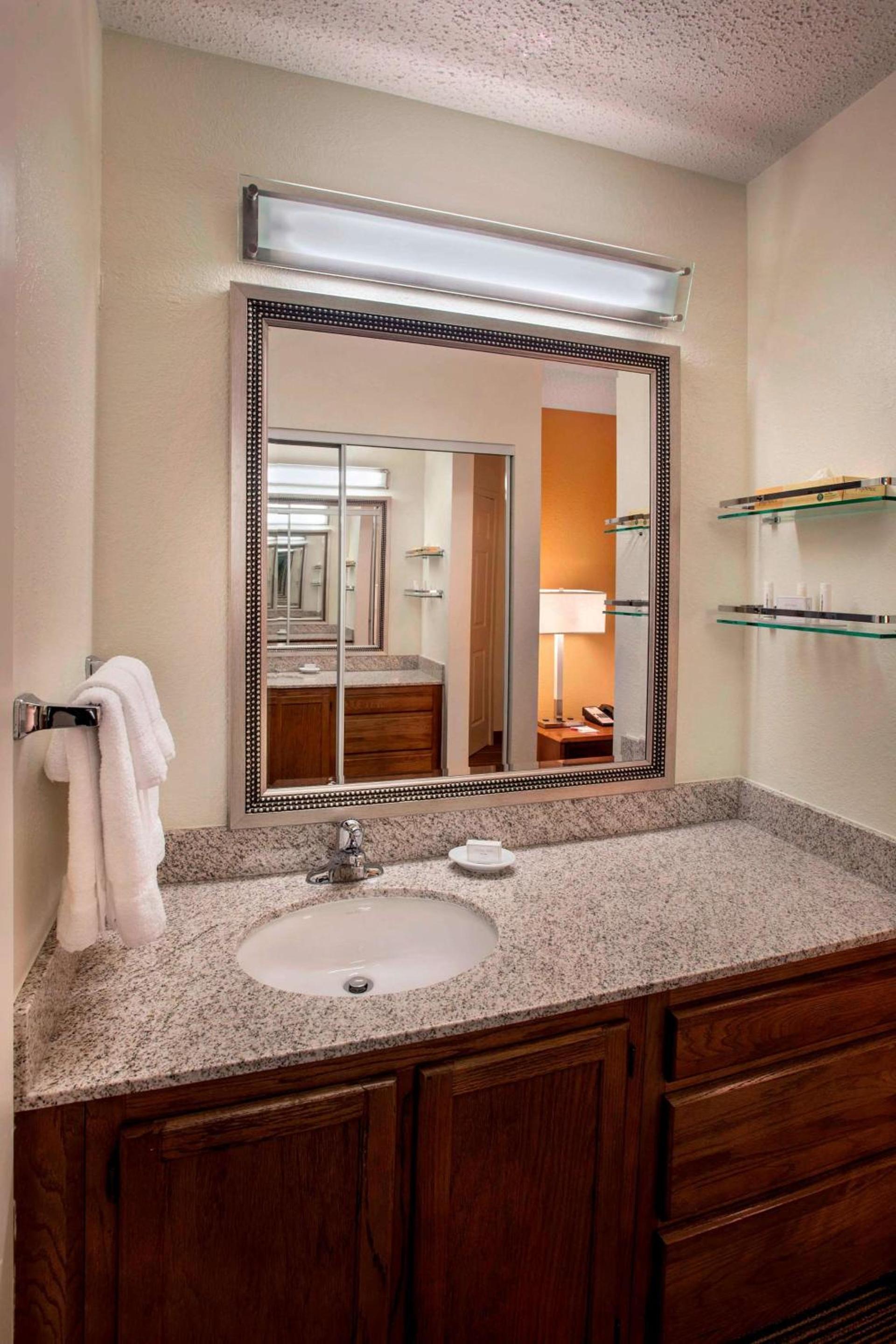 Sonesta ES Suites Allentown Bethlehem Airport photo 5