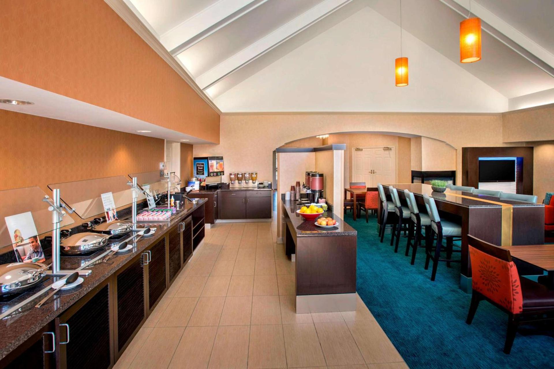 Sonesta ES Suites Allentown Bethlehem Airport photo 7
