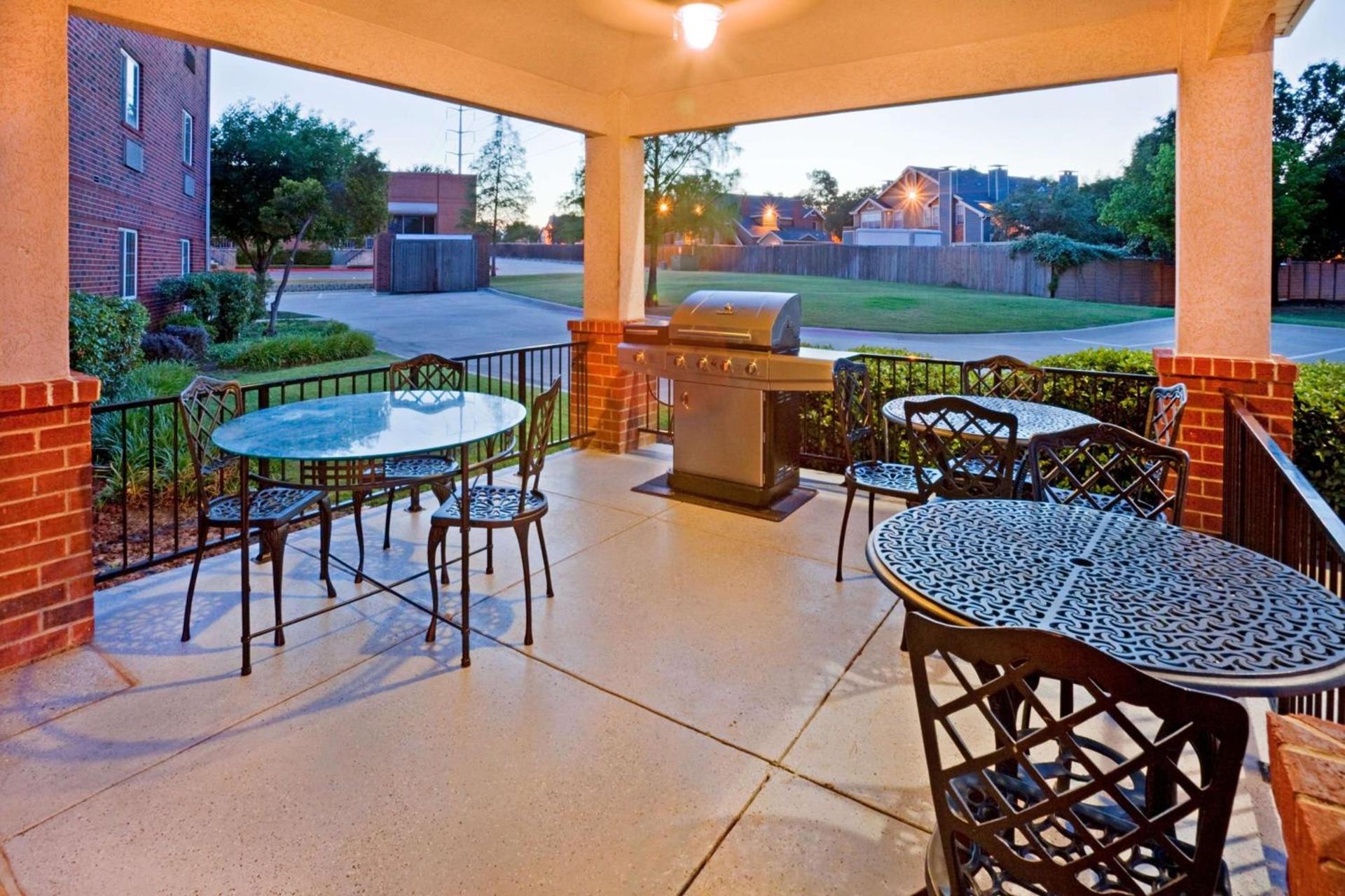Sonesta Simply Suites Arlington Entertainment District photo 20