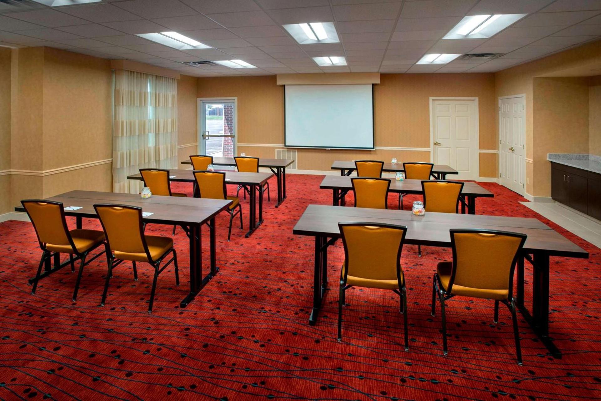 Sonesta ES Suites Allentown Bethlehem Airport photo 15