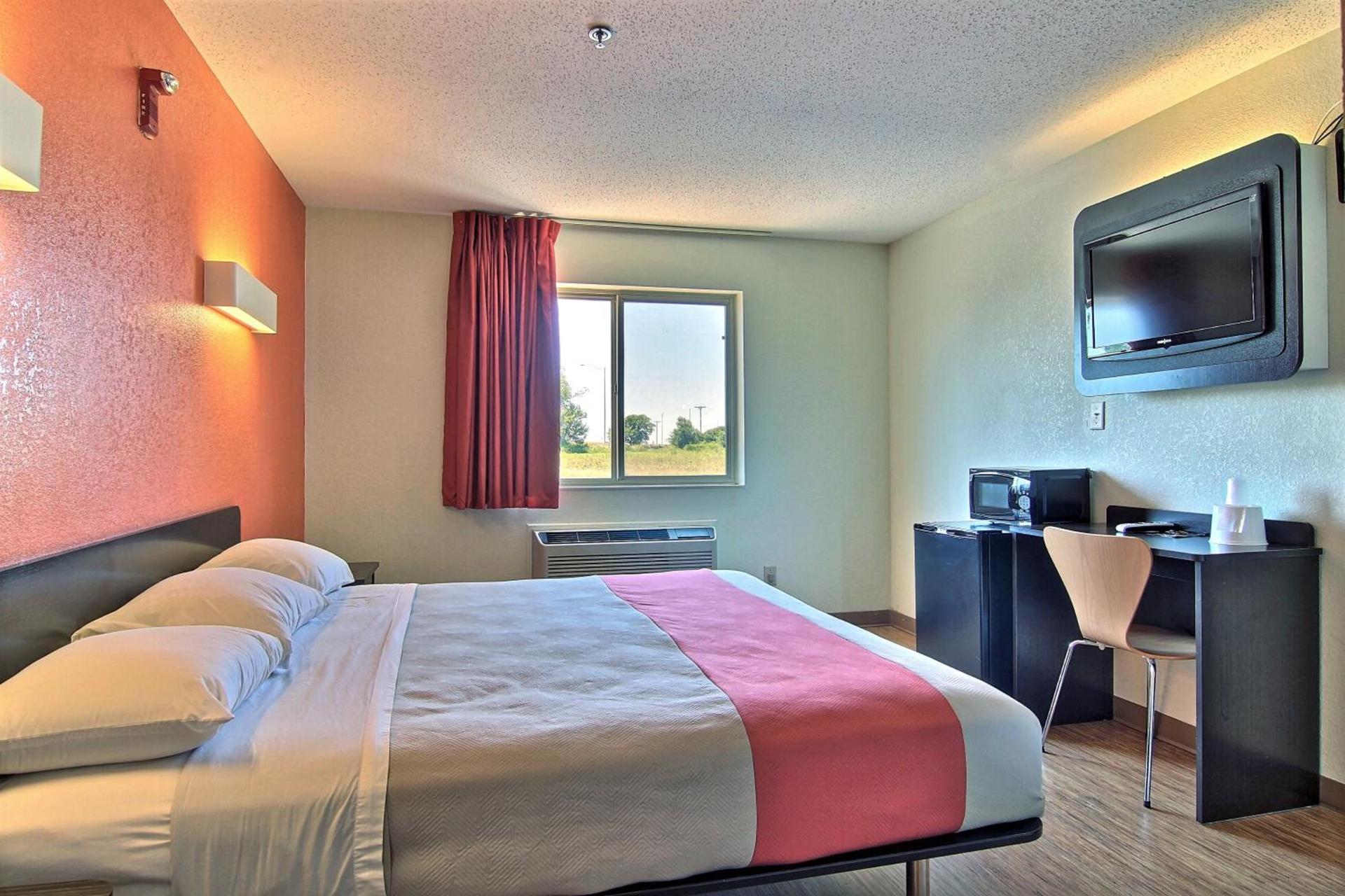 Motel 6-Gilman, IL photo 15