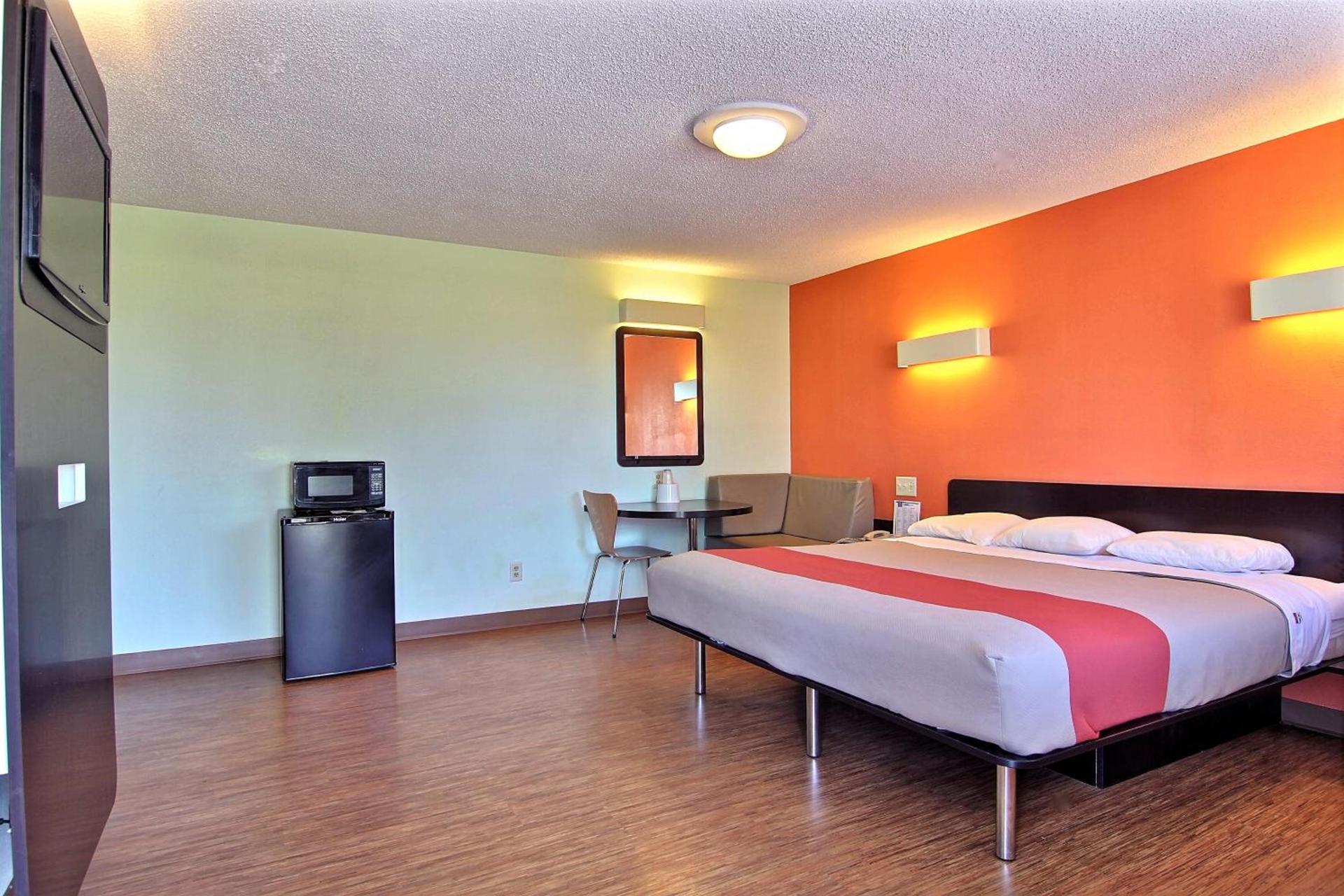 Motel 6-Gilman, IL photo 38