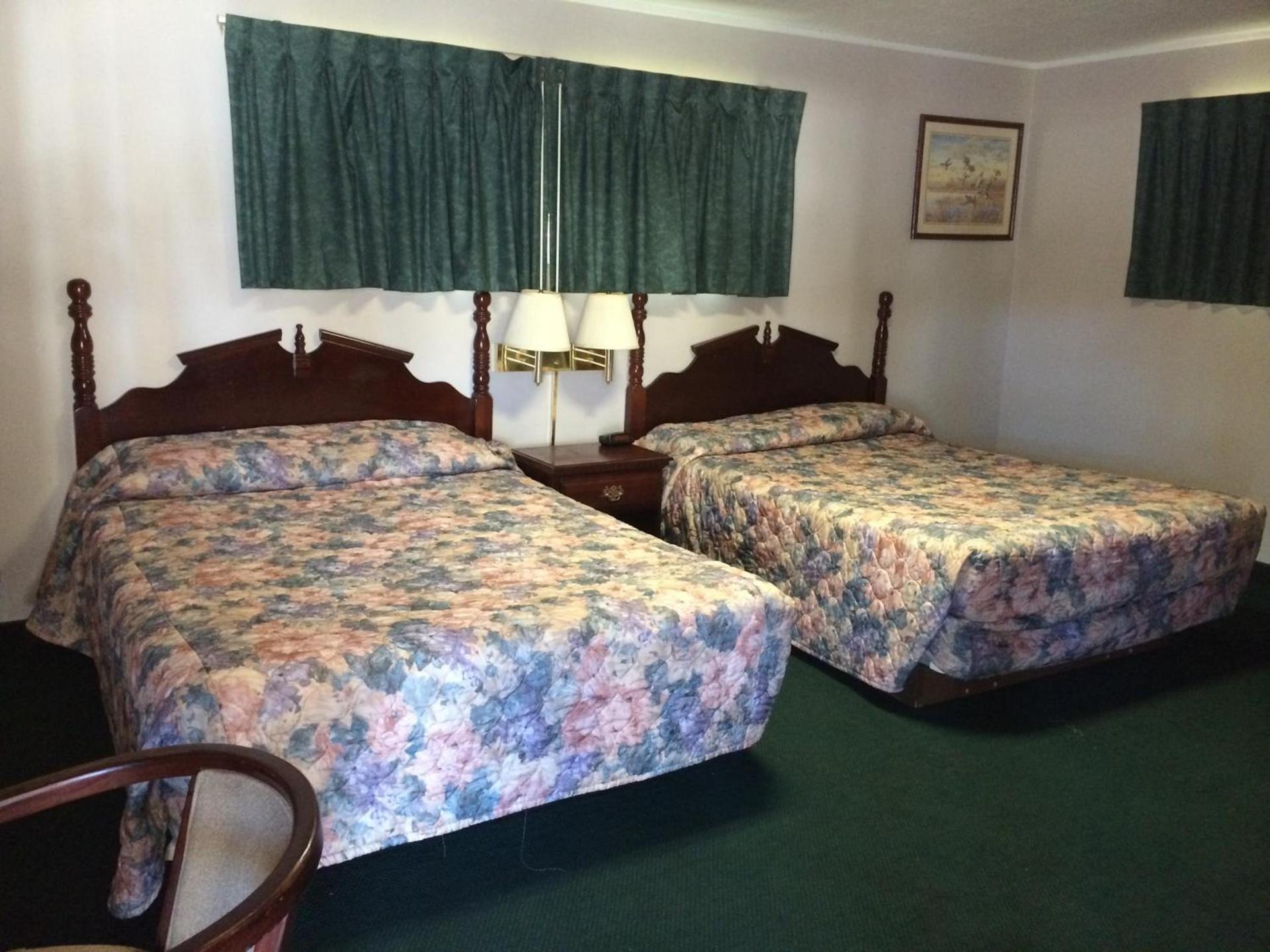 Rapids Inn & Suites photo 17