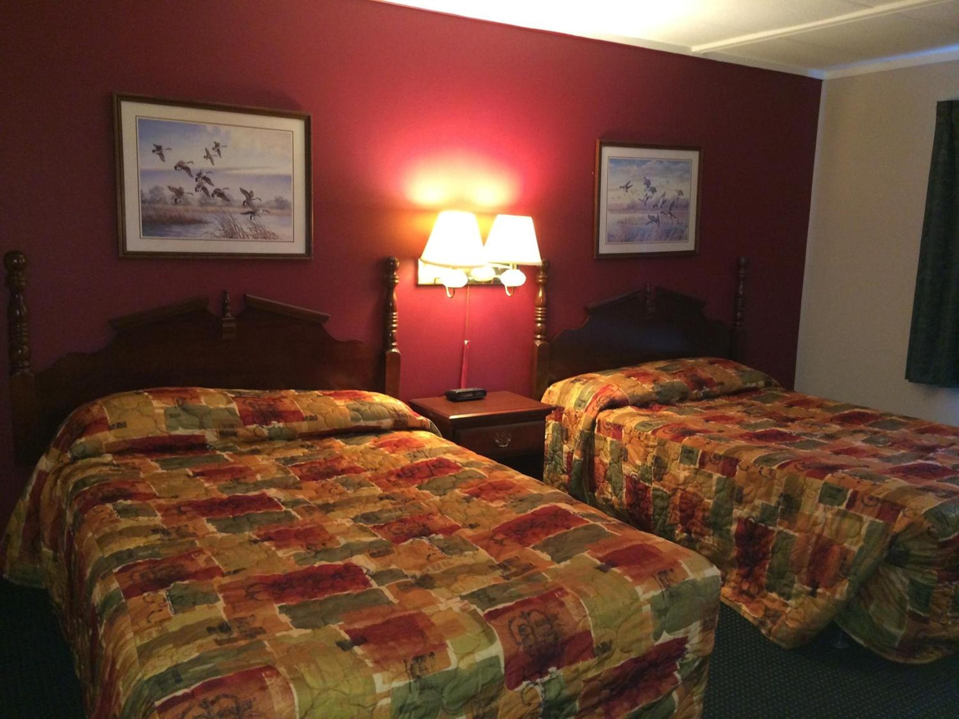 Rapids Inn & Suites photo 7
