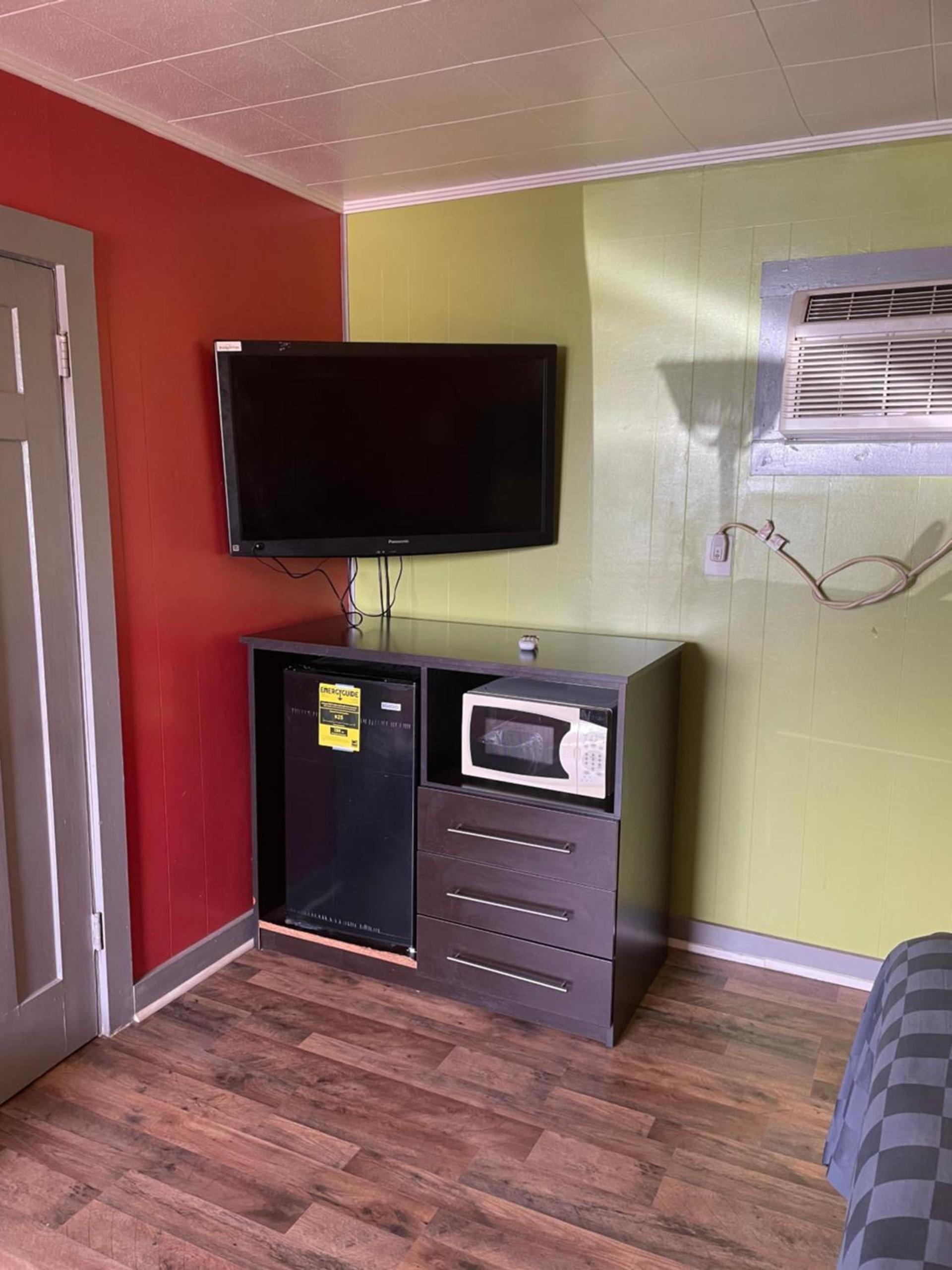 Budget Inn photo 10