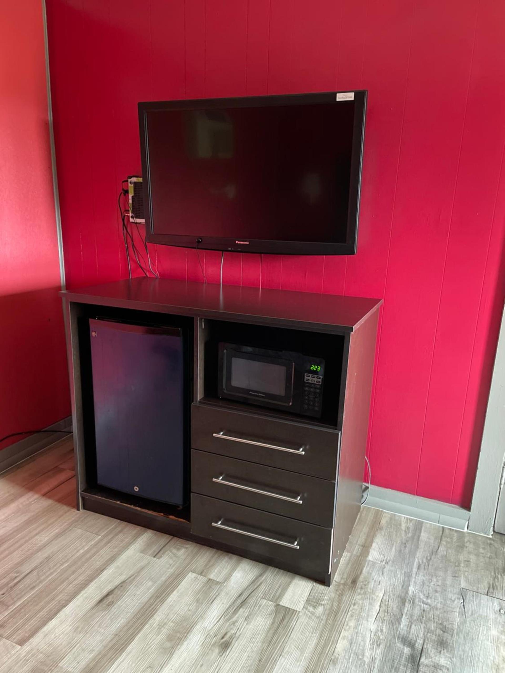 Budget Inn photo 6