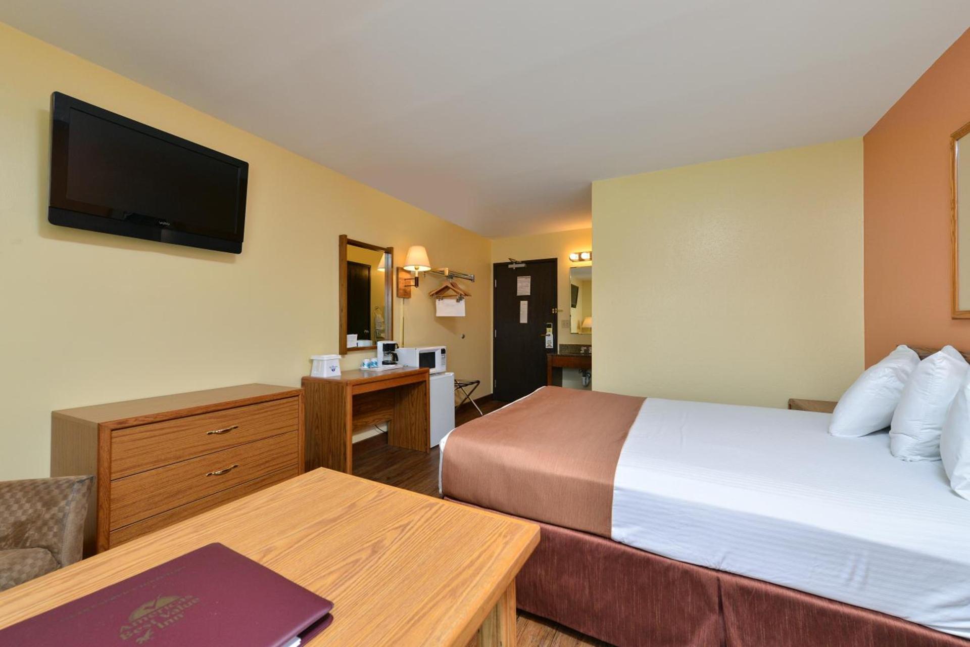Super 8 by Wyndham Rapid City photo 13