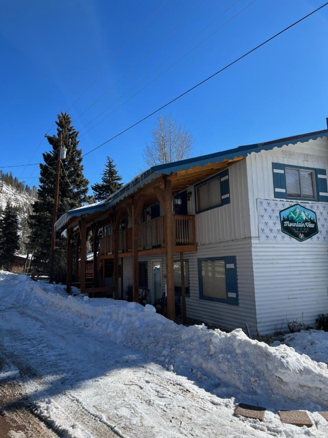 Bellamy's Ski Haus photo 12