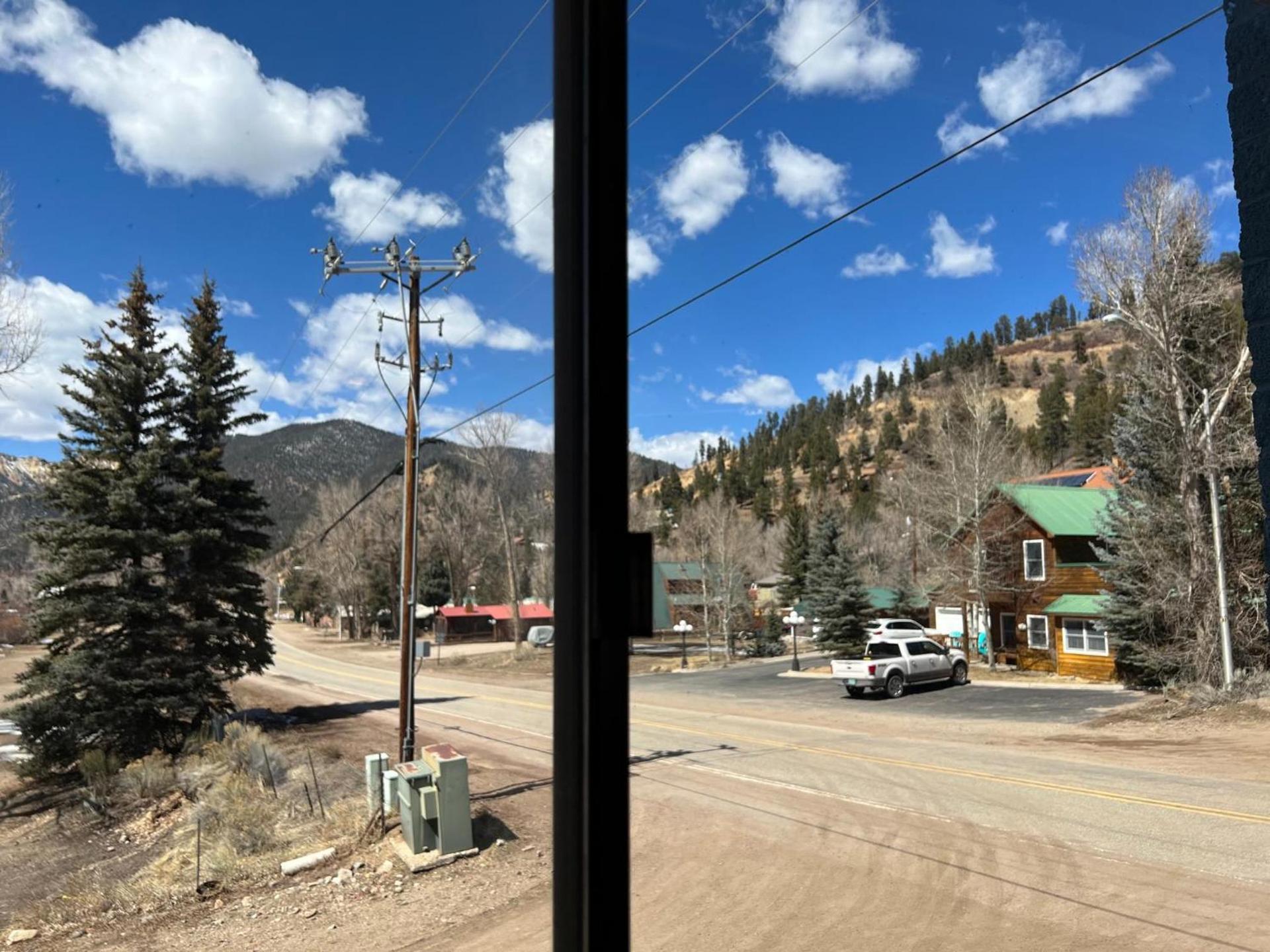 Bellamy's Ski Haus photo 33