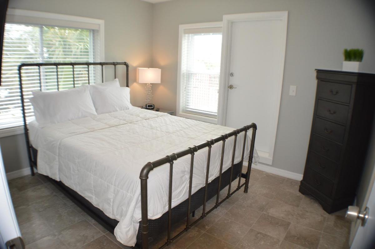Villas at John's Pass by Travel Resort Services photo 35