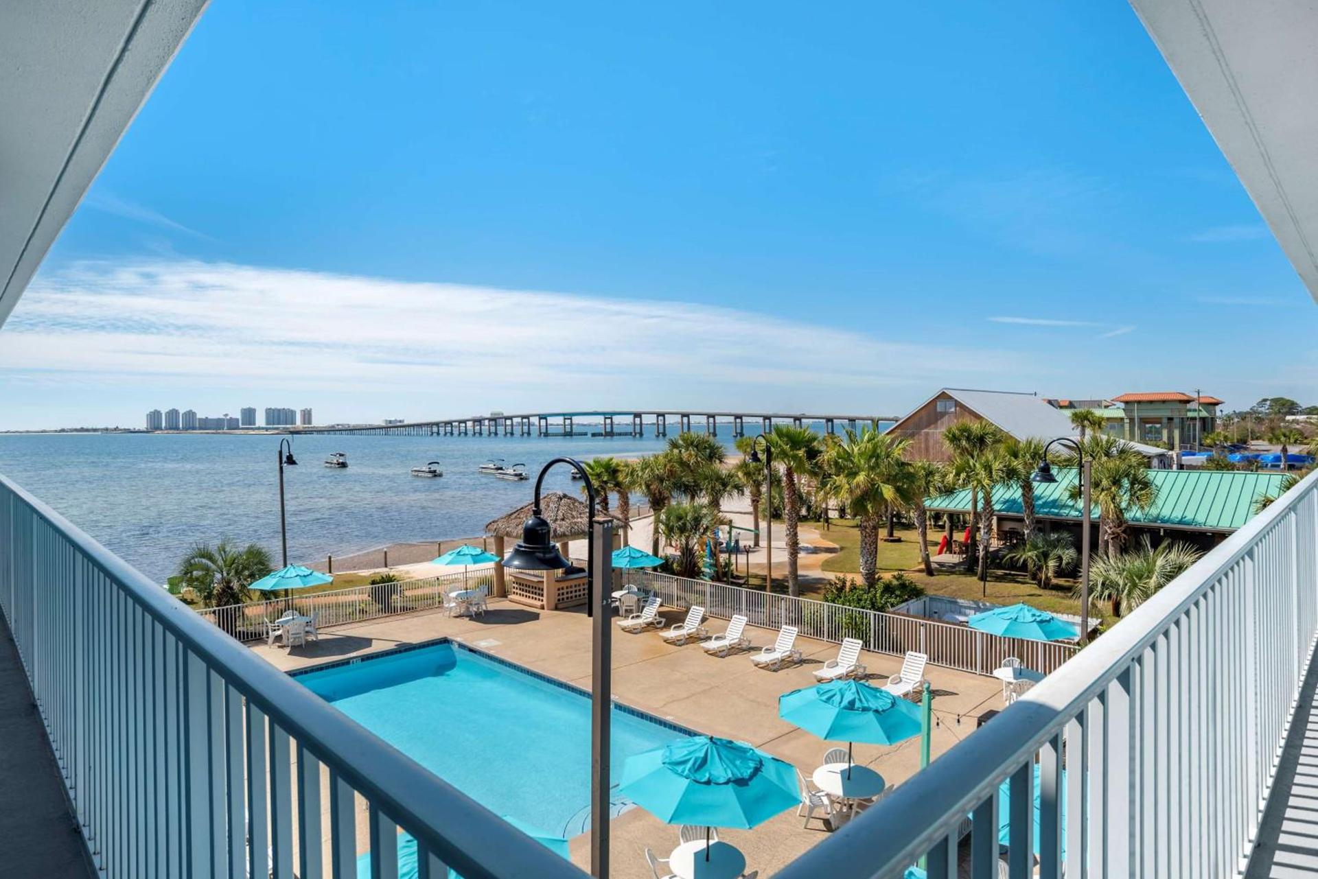 Best Western Navarre Waterfront photo 24