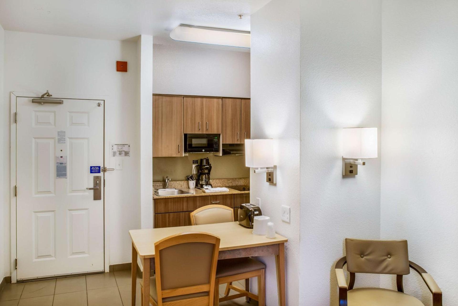 Motel 6 Fishers, In - Indianapolis photo 7