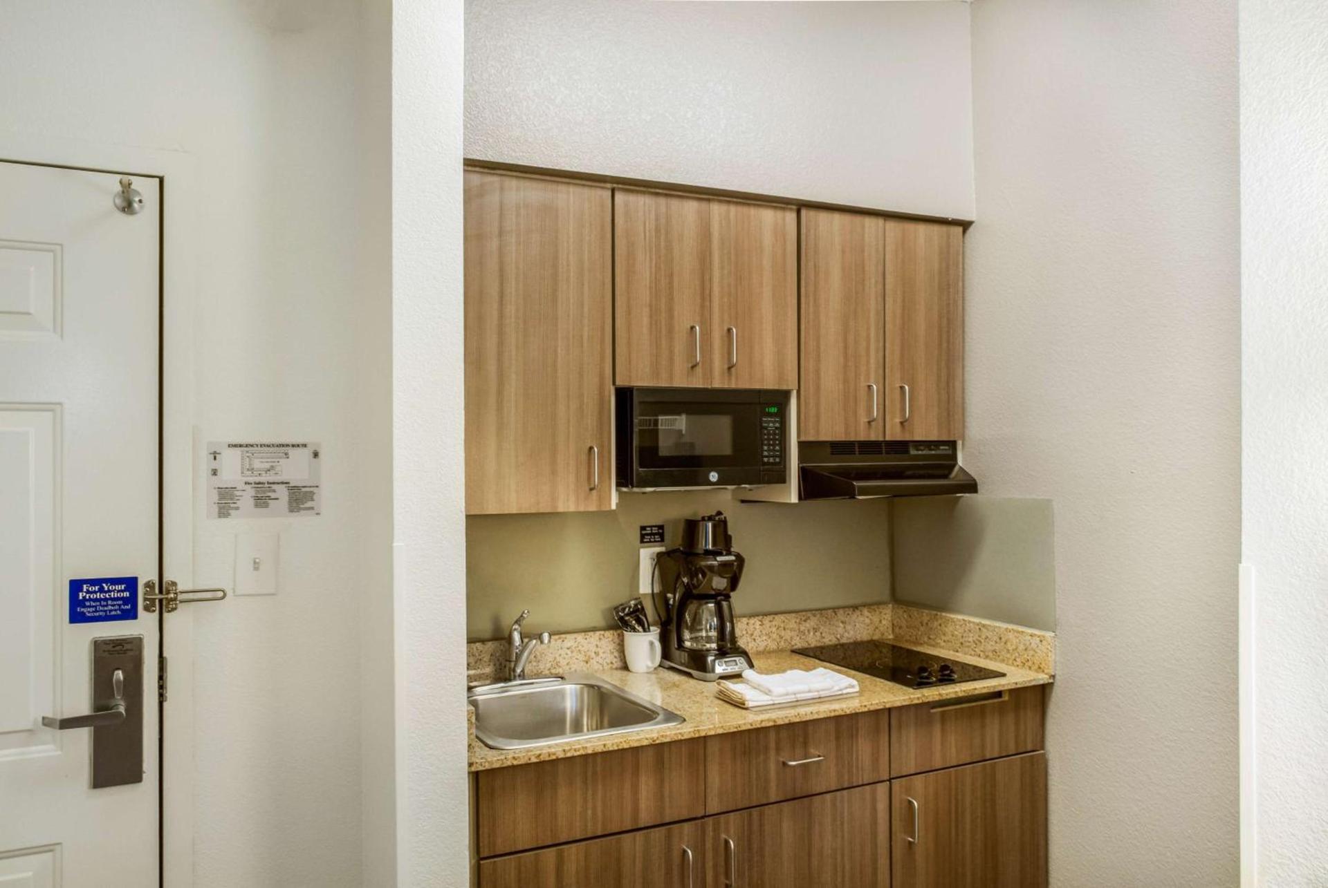Motel 6 Fishers, In - Indianapolis photo 8