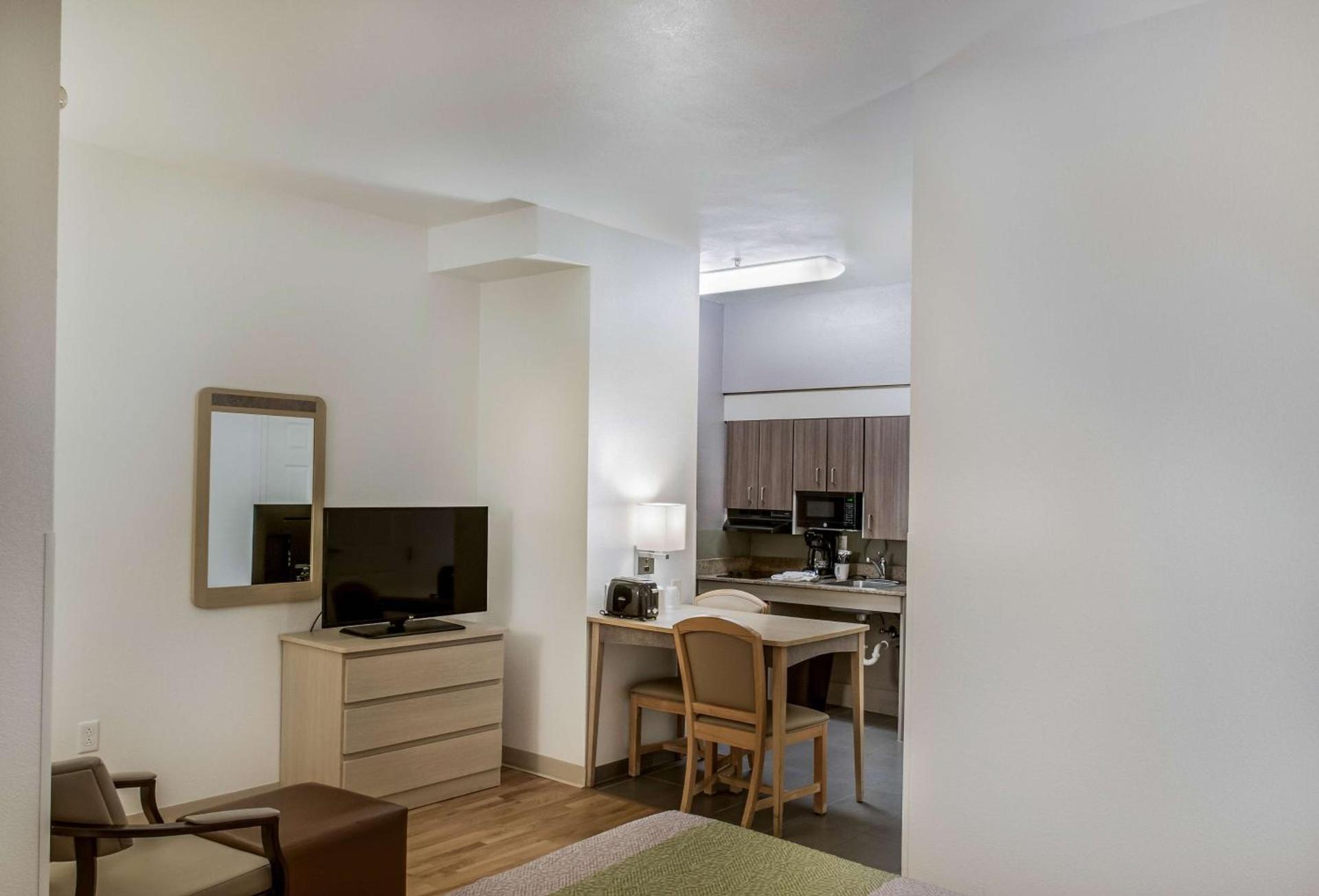 Motel 6 Fishers, In - Indianapolis photo 13