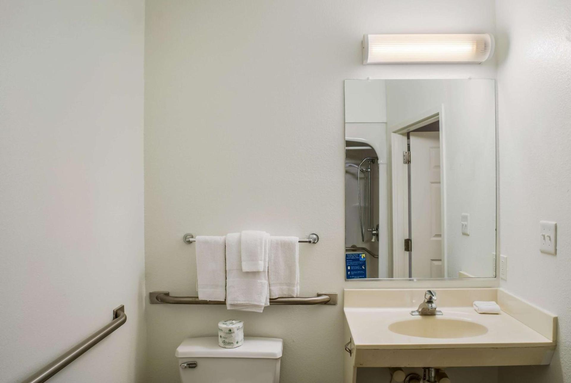 Motel 6 Fishers, In - Indianapolis photo 21
