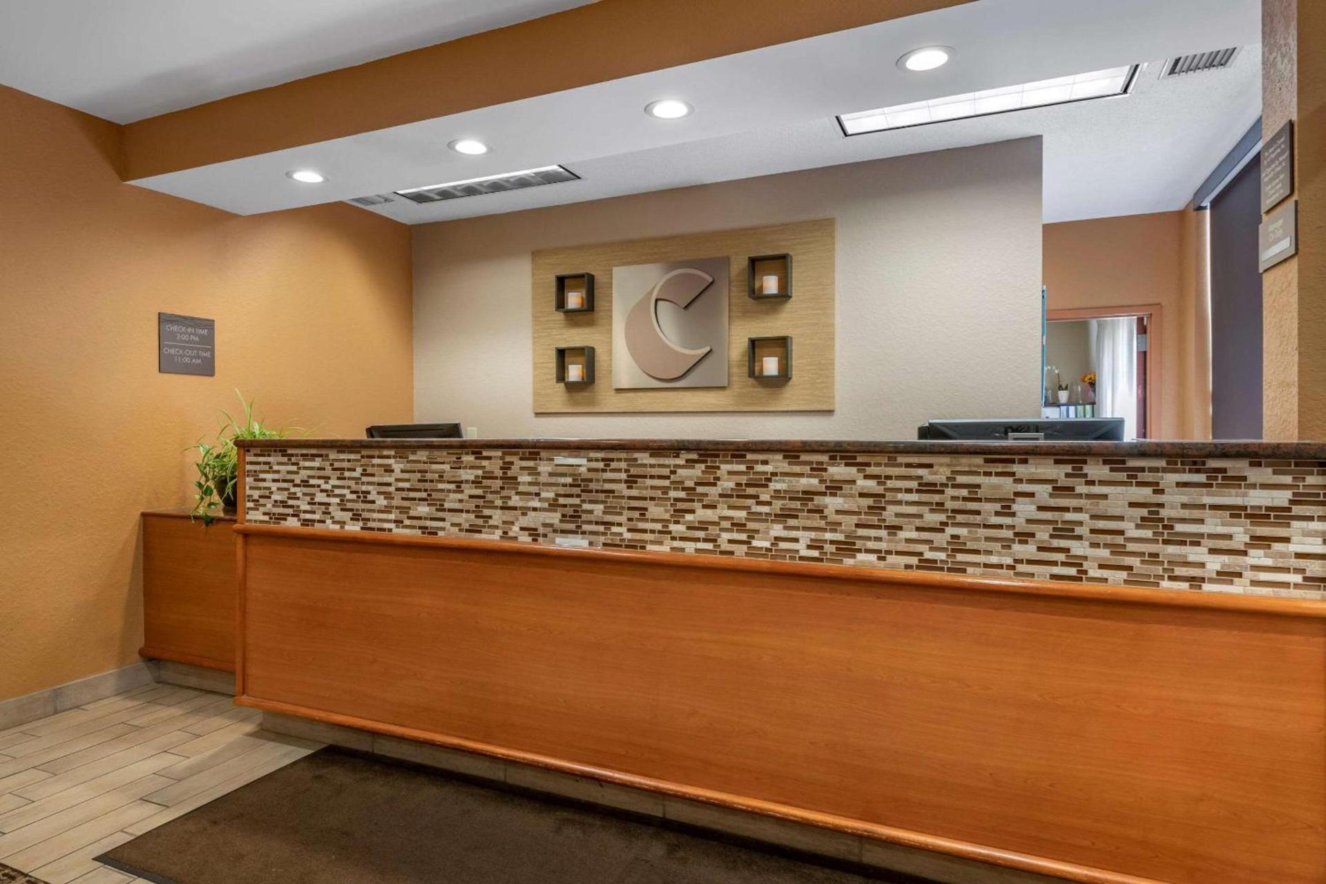 Comfort Inn & Suites Orlando North photo 4
