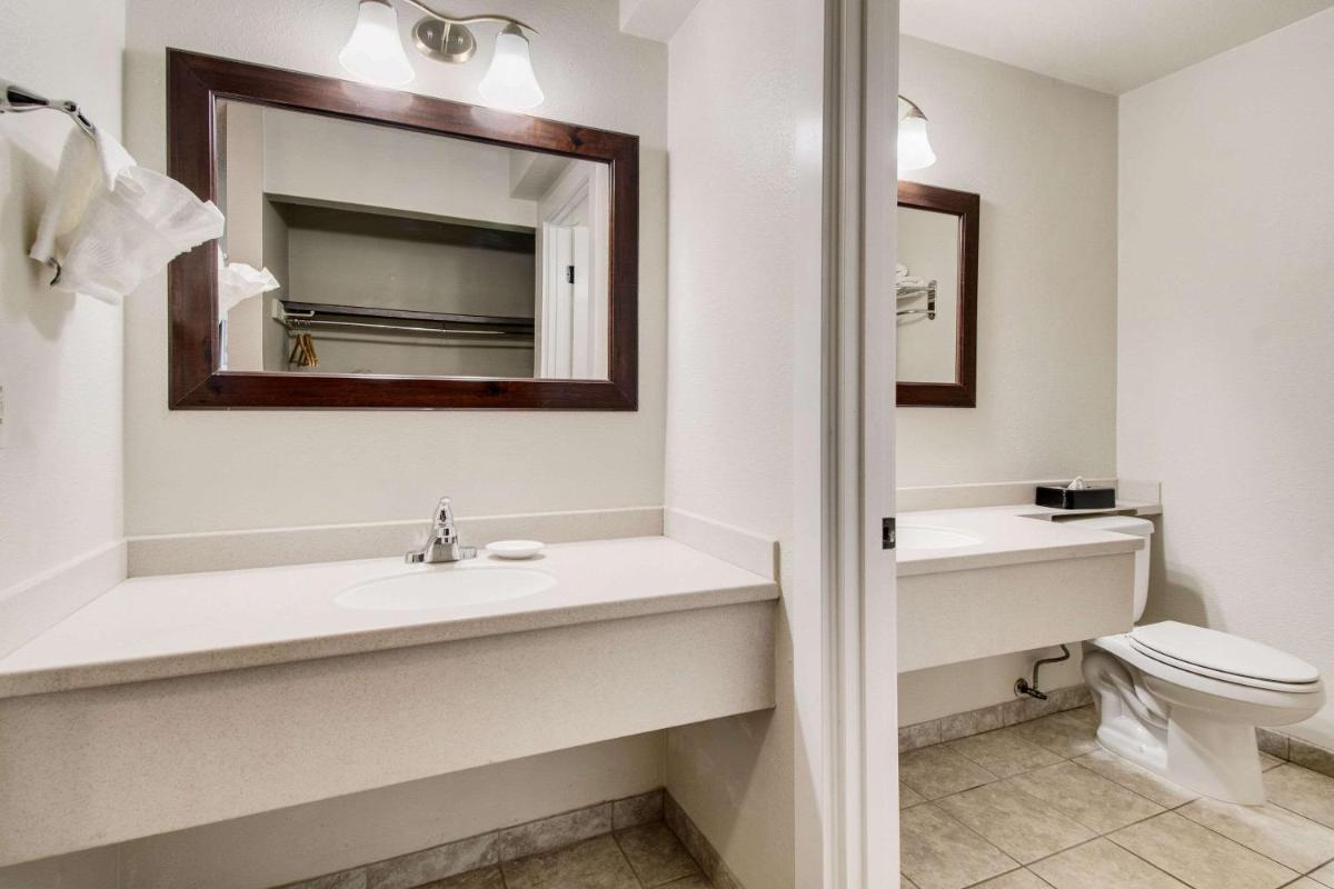 Rodeway Inn & Suites Portland - Jantzen Beach photo 33