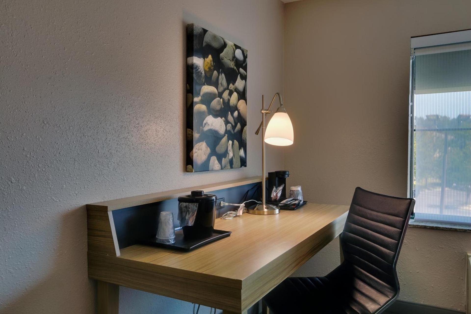 Country Inn & Suites by Radisson, Savannah Gateway, GA photo 38