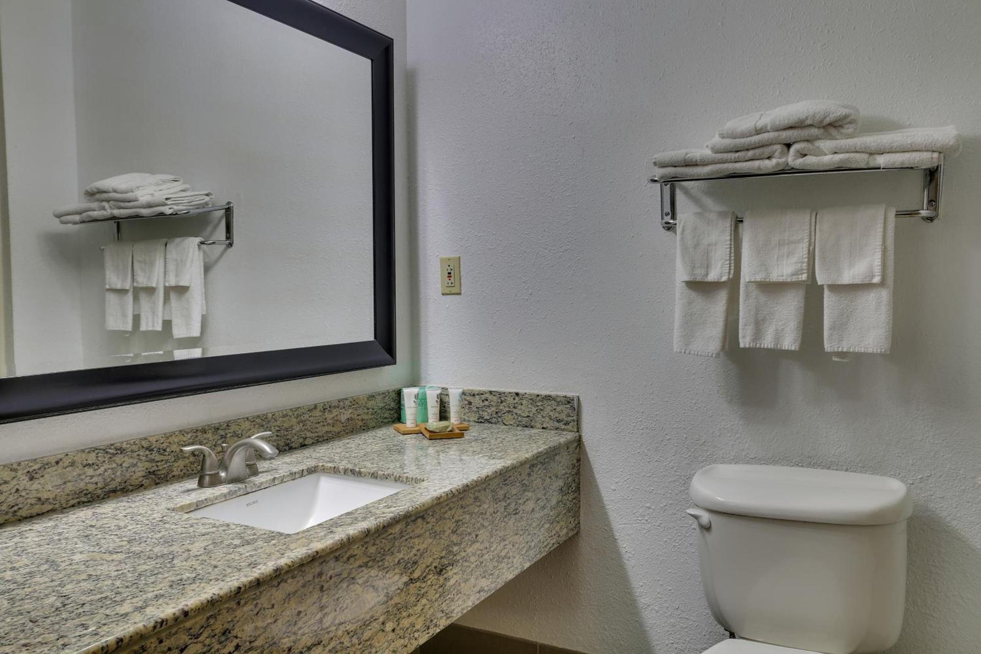 Country Inn & Suites by Radisson, Savannah Gateway, GA photo 44