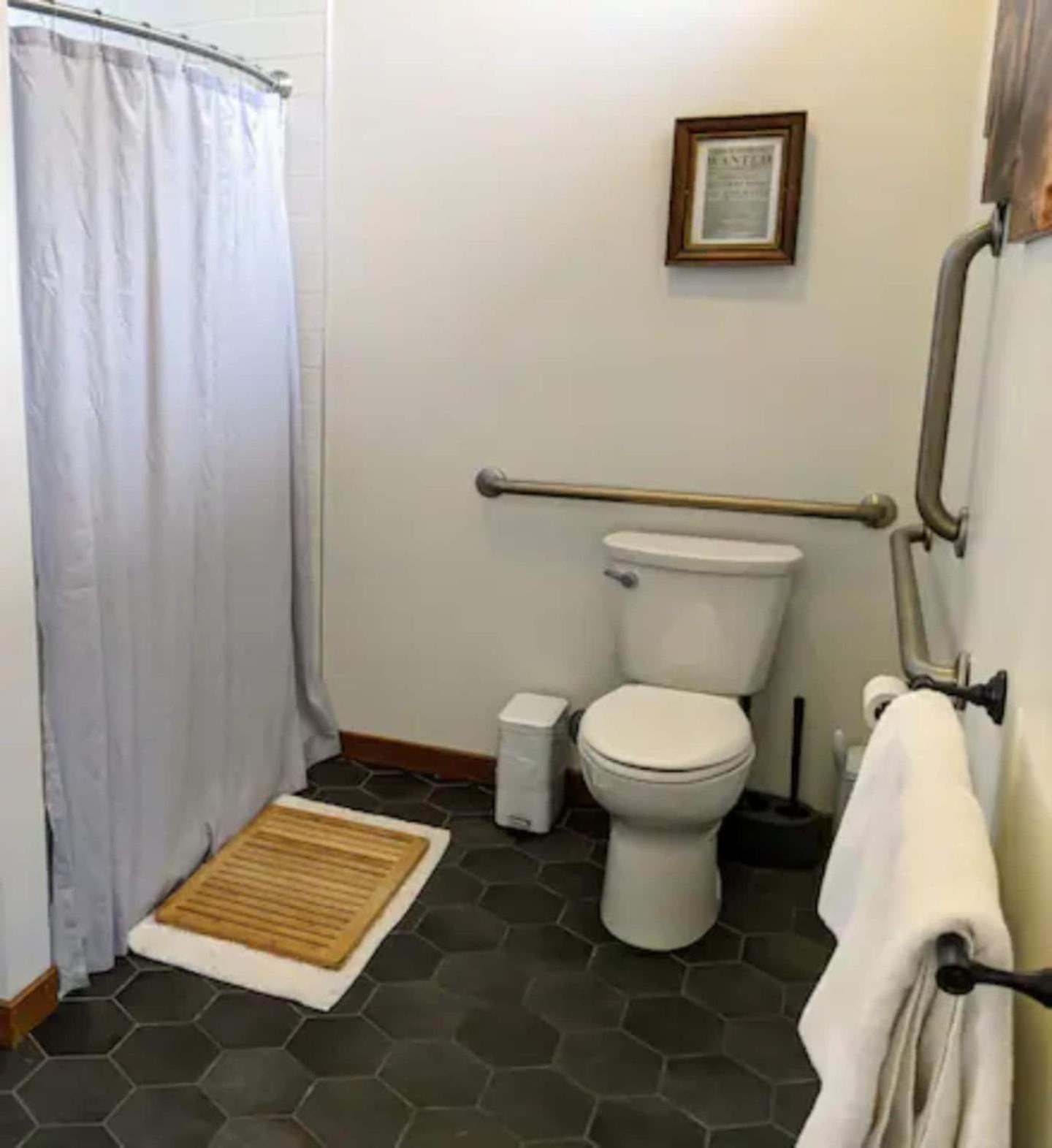 Endion Inn photo 25