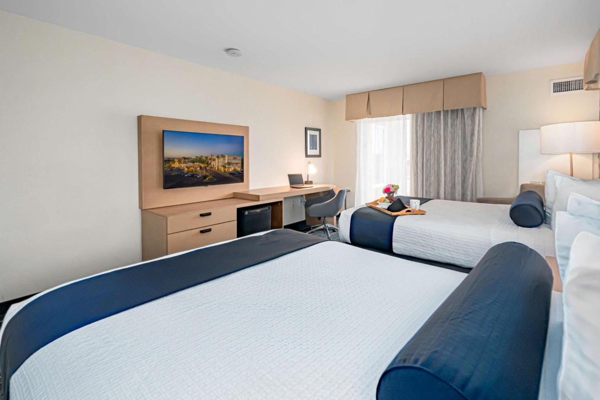 Best Western Plus Marina Gateway Hotel photo 14